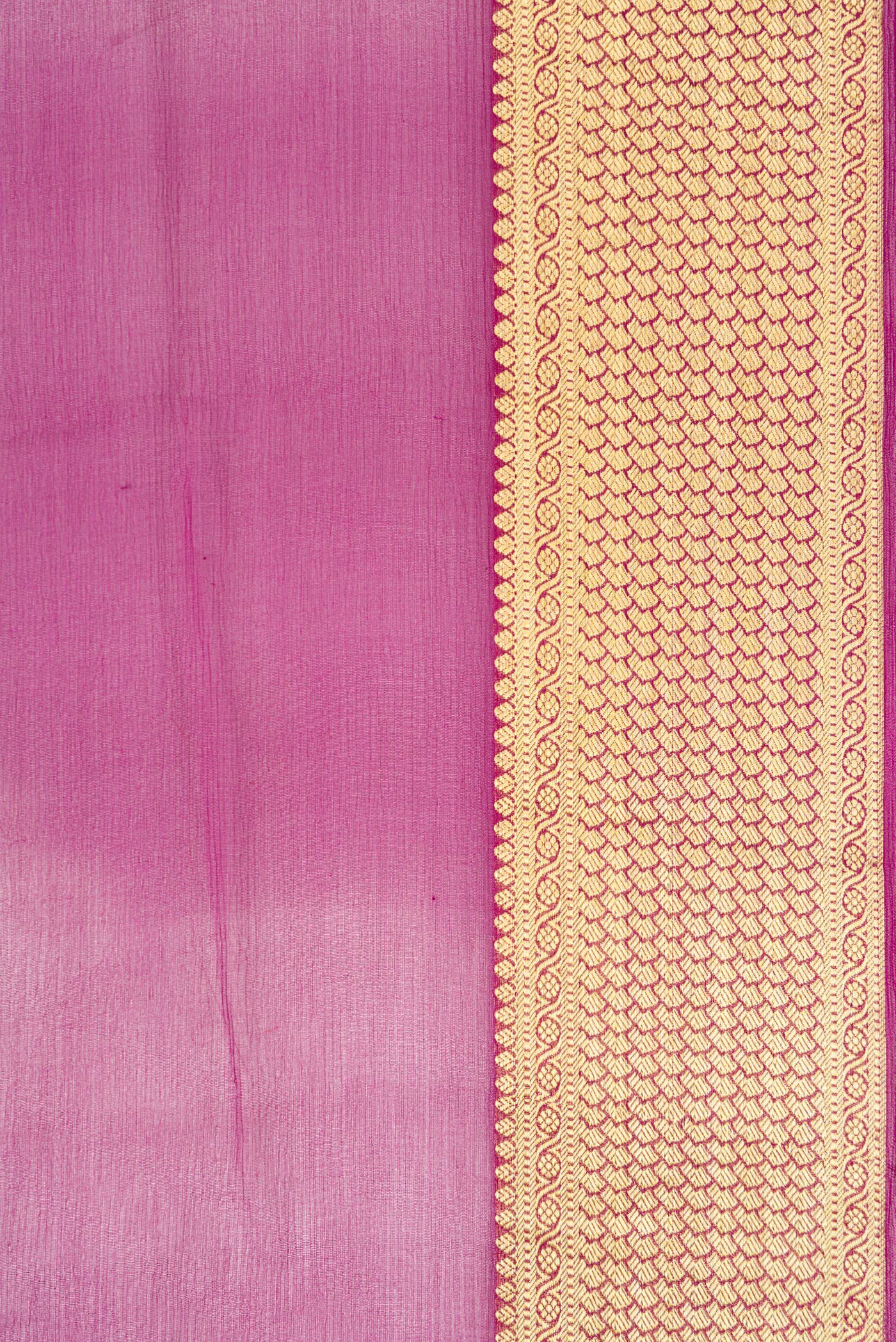 Border image of Magenta Dual Tone Mysore Georgette Saree with Plain Body and Zari Border. 
