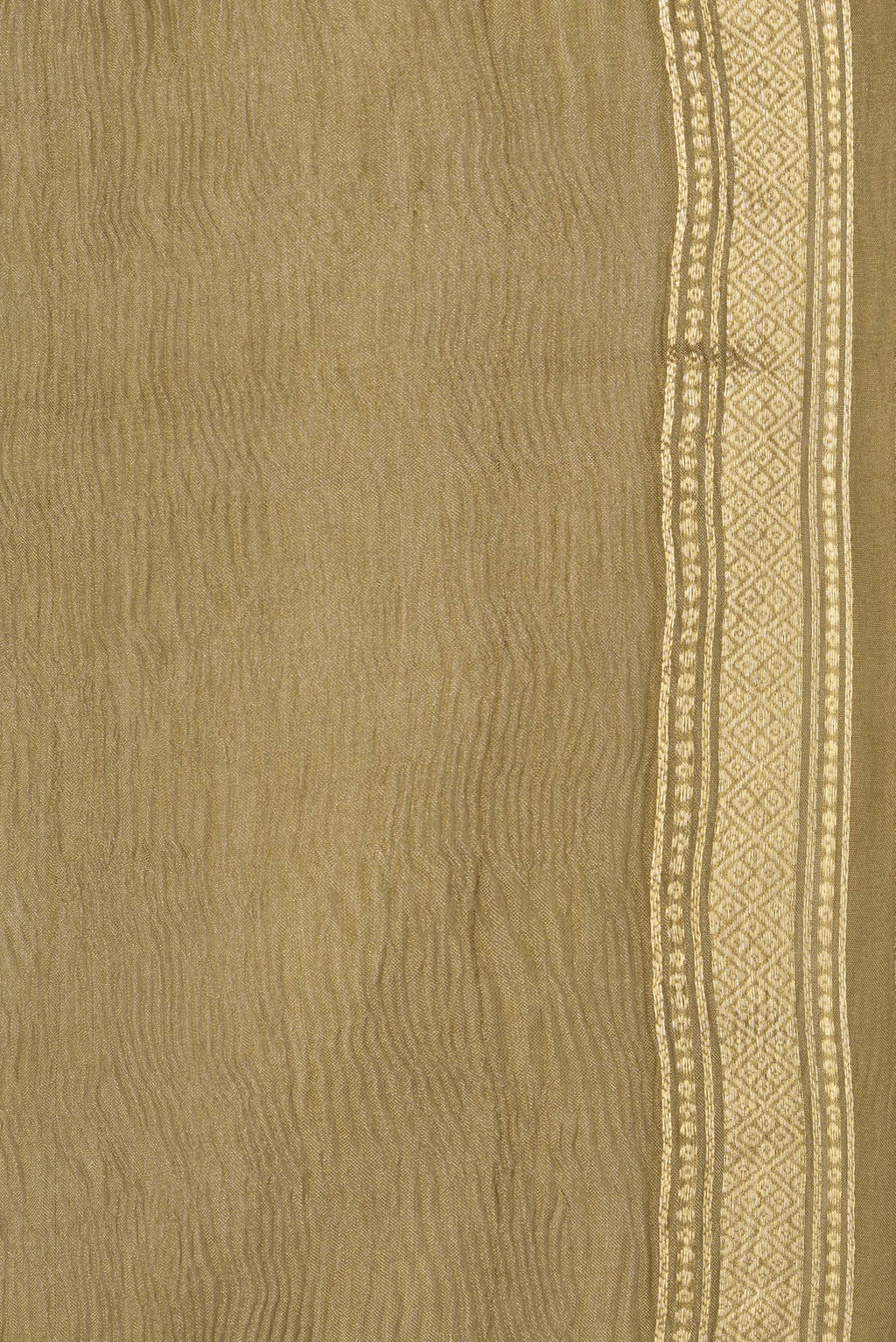 Border image of Mehandi Green Dual Tone Mysore Georgette Saree with Plain Body and Zari Border. 