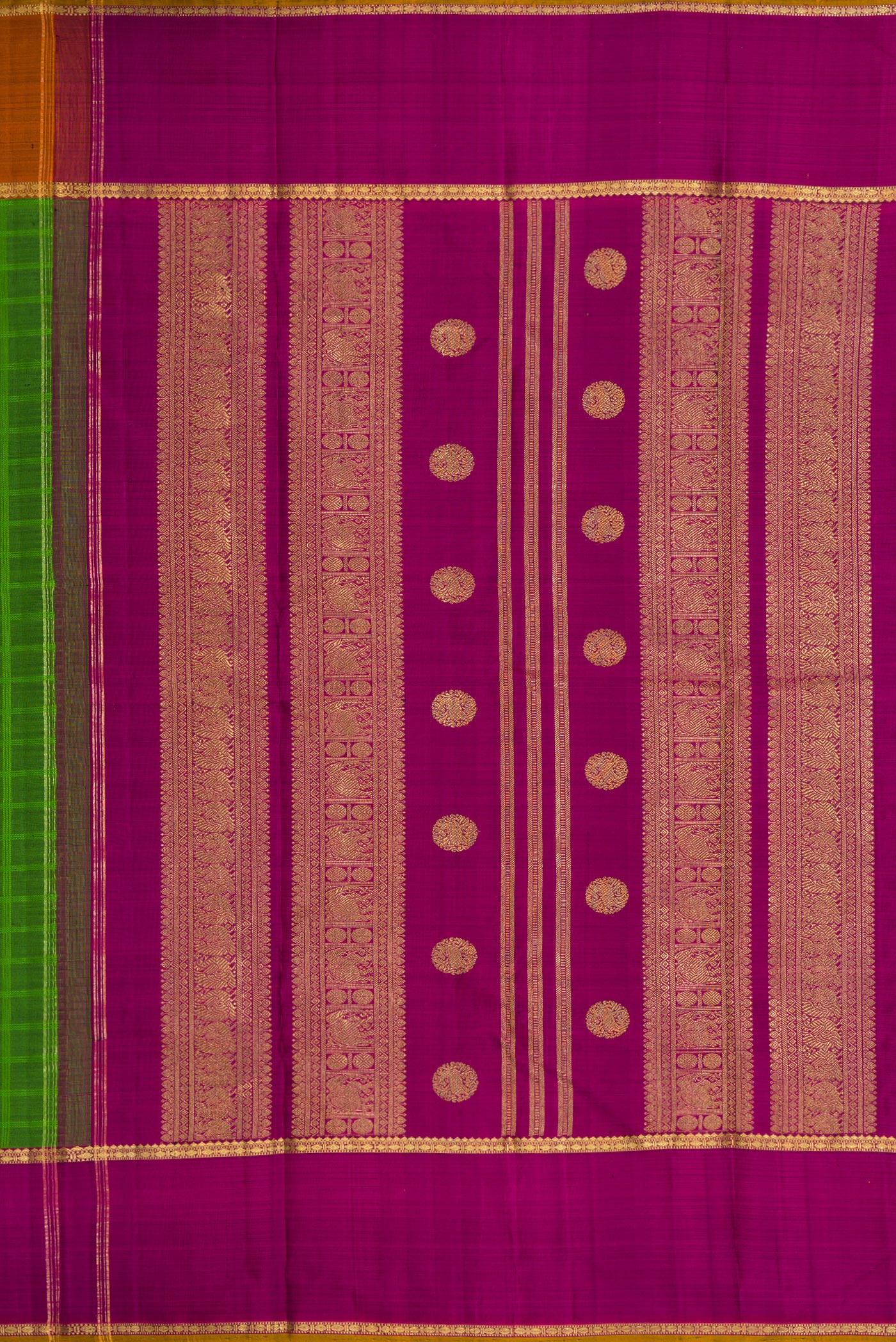 Close up image of the pallu of Pure Silk Pure Zari Green Dual Tone Kanchipuram Saree with Checked design on the body and Ganga Jamuna Border. 