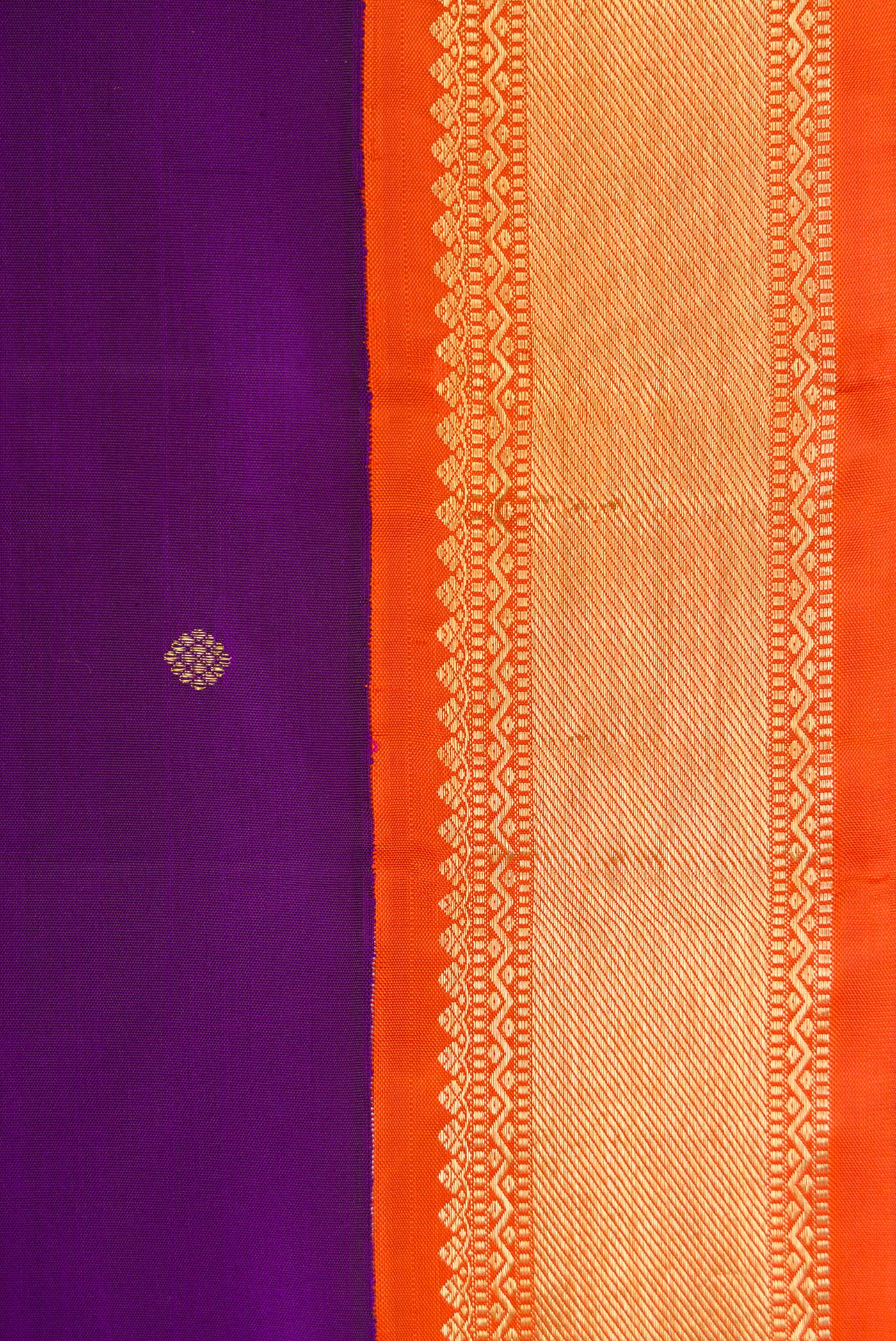 Border image of Violet Dual Tone Kanjivaram Silk Saree with Zari Butta on the body and Zari Border. 