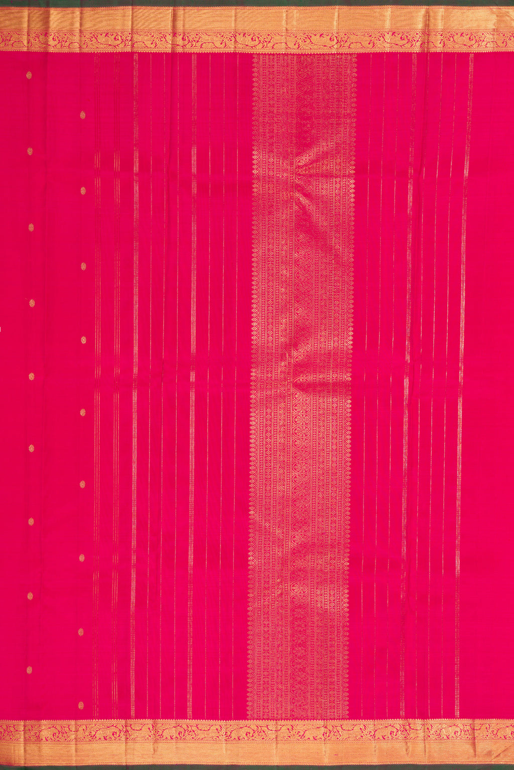 Close up image of the pallu of Pure Silk Pure Zari Pink Dual Tone Kanjivaram Saree with Zari Butta on the body and Zari Border. 