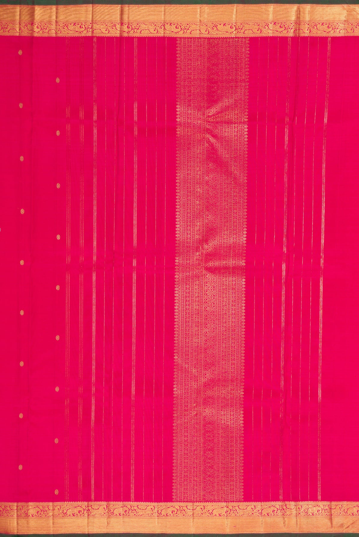 Close up image of the pallu of Pure Silk Pure Zari Pink Dual Tone Kanjivaram Saree with Zari Butta on the body and Zari Border. 