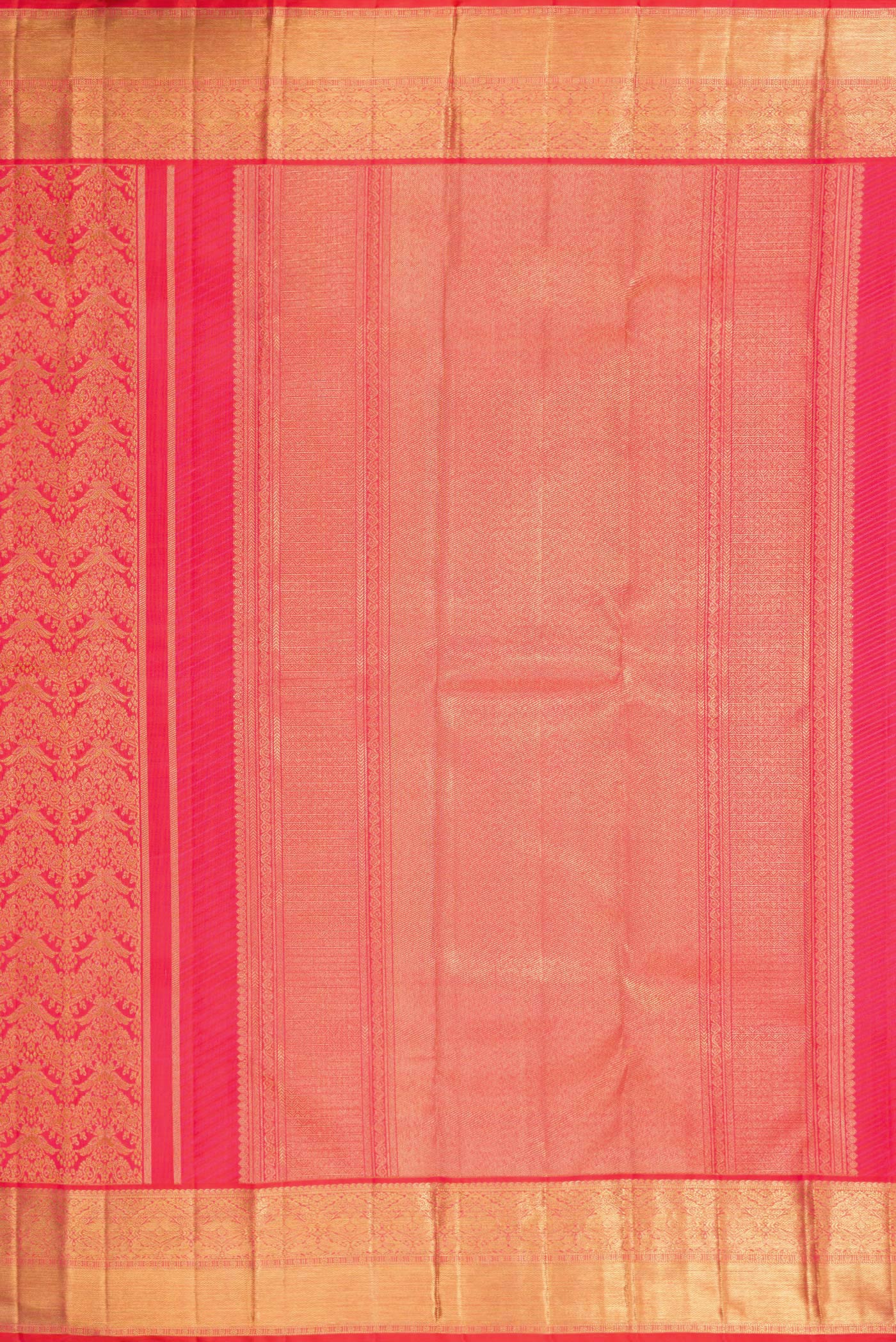 Close up image of the pallu of Pure Silk Pure Zari Coral Dual Tone Kanjivaram Saree with Zari Brocade on the body and Zari Border. 