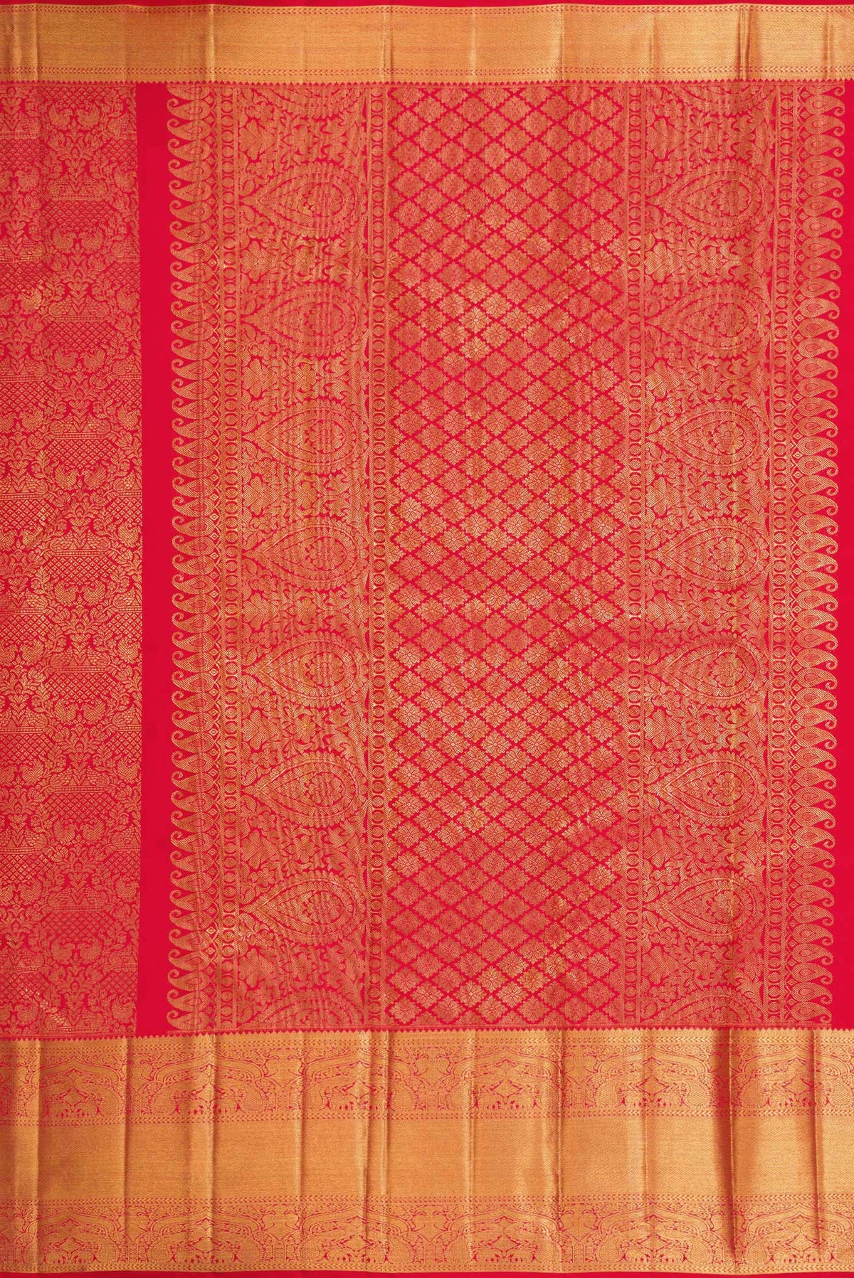 Close up image of the pallu of Pure Silk Pure Zari Red Dual Tone Kanjivaram Saree with Zari Brocade on the body and Zari Border. 