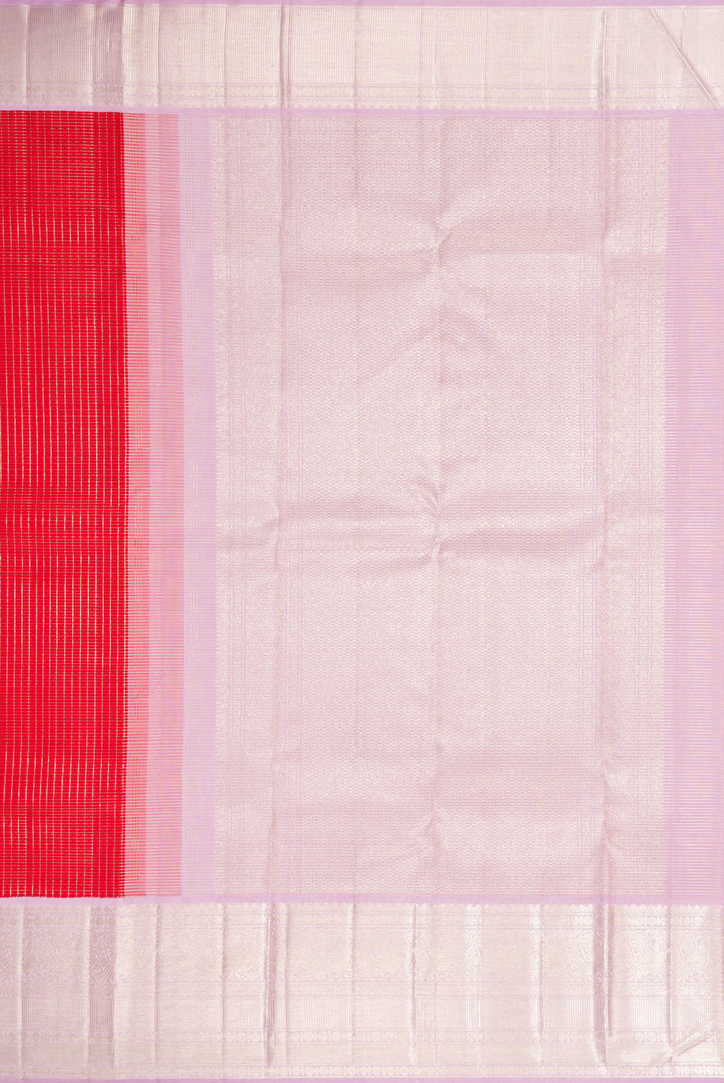 Close up image of the pallu of Red Dual Tone Kanchipuram Silk Saree with Checked design on the body and Zari Border. 