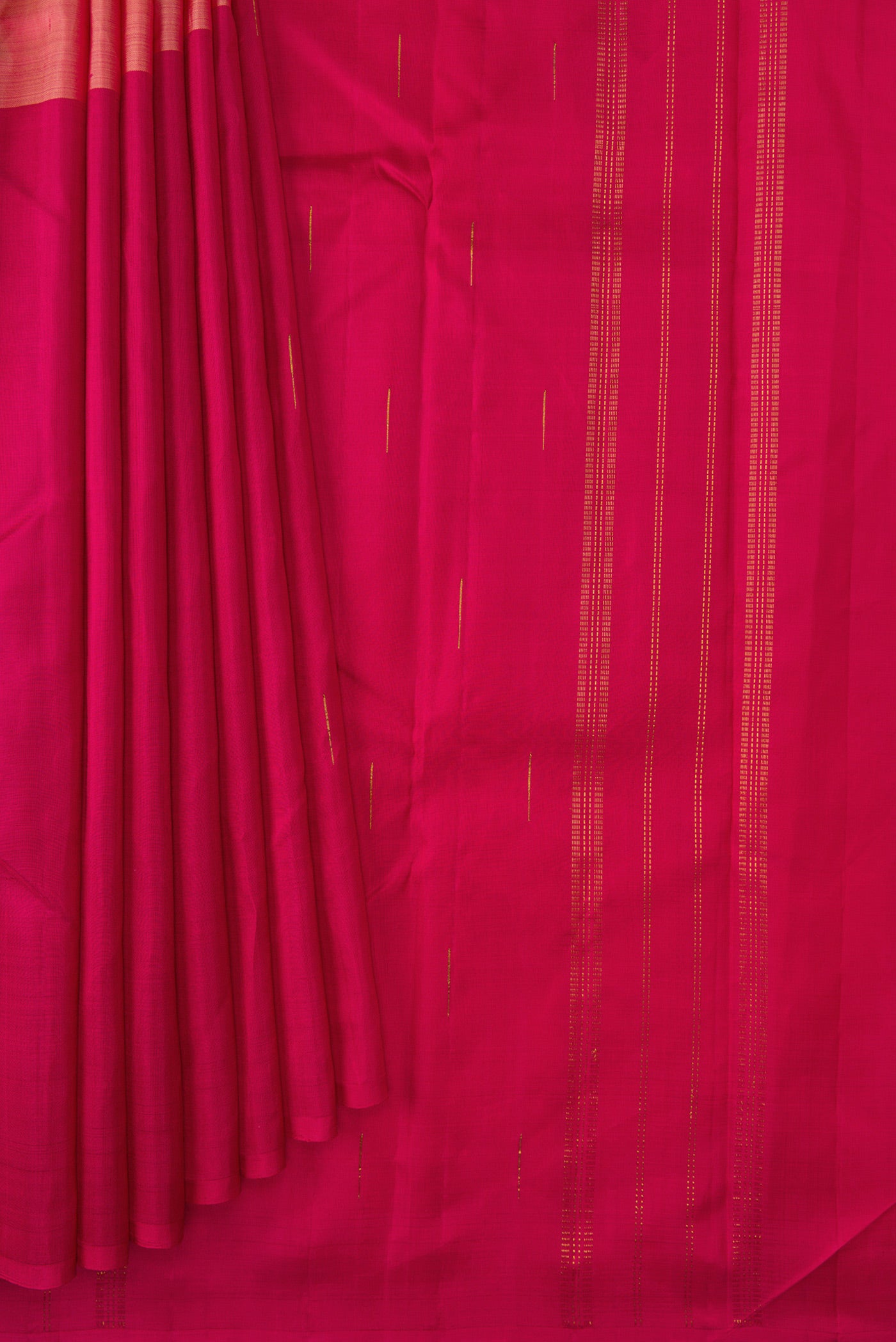 Pleats and pallu of Peach and Dark Pink Color Kanjivaram Silk Saree with Half And Half on the body and Without Border. 