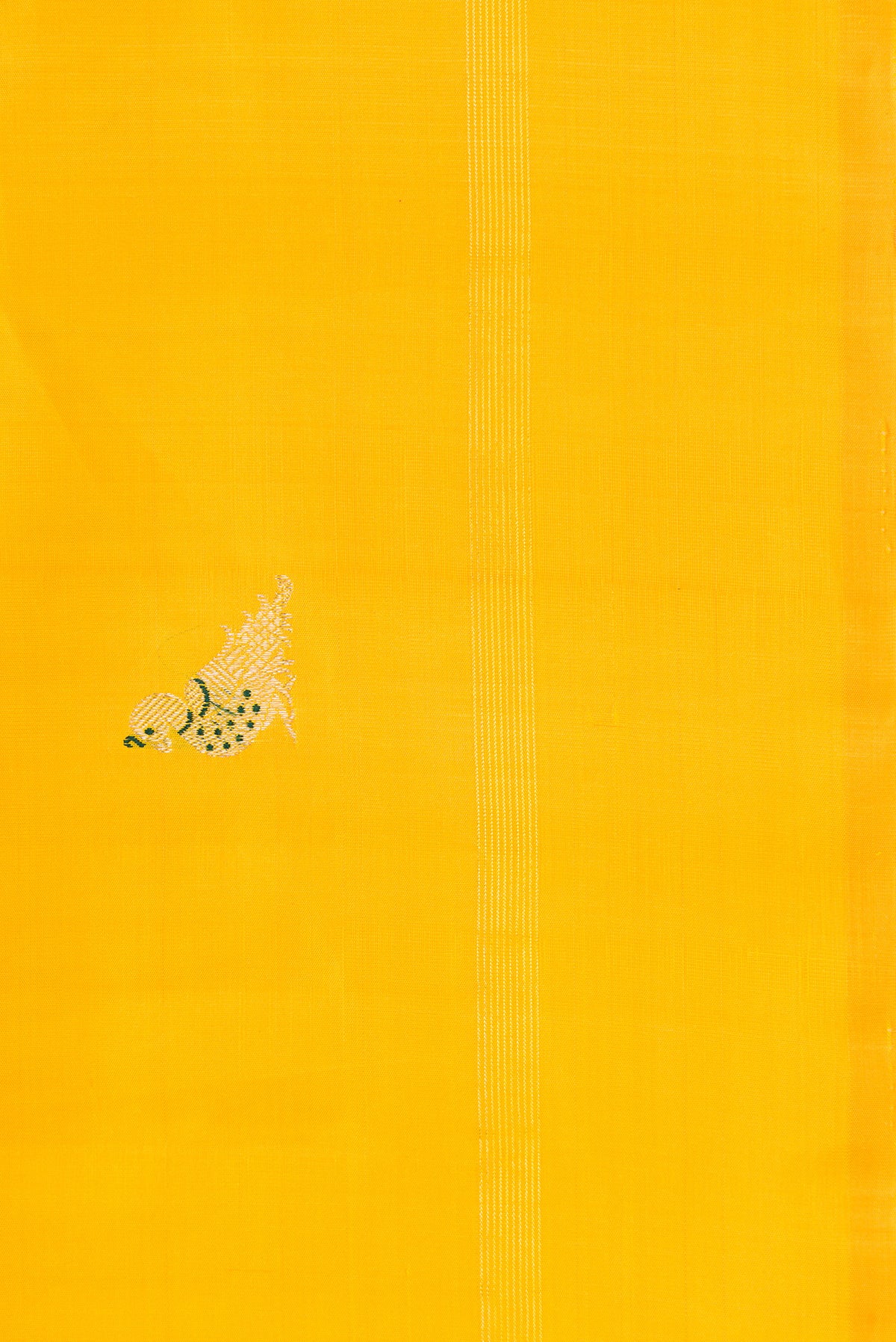 Border image of Yellow Dual Tone Kanjivaram Silk Saree with Zari And Thread Butta on the body and Thin Zari Line. 
