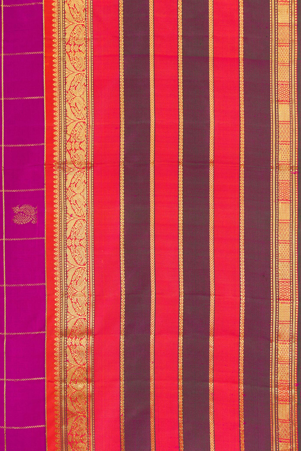 Border image of Pure Silk Pure Zari Purple Dual Tone Kanjivaram Saree with Checked design on the body and Zari Border. 