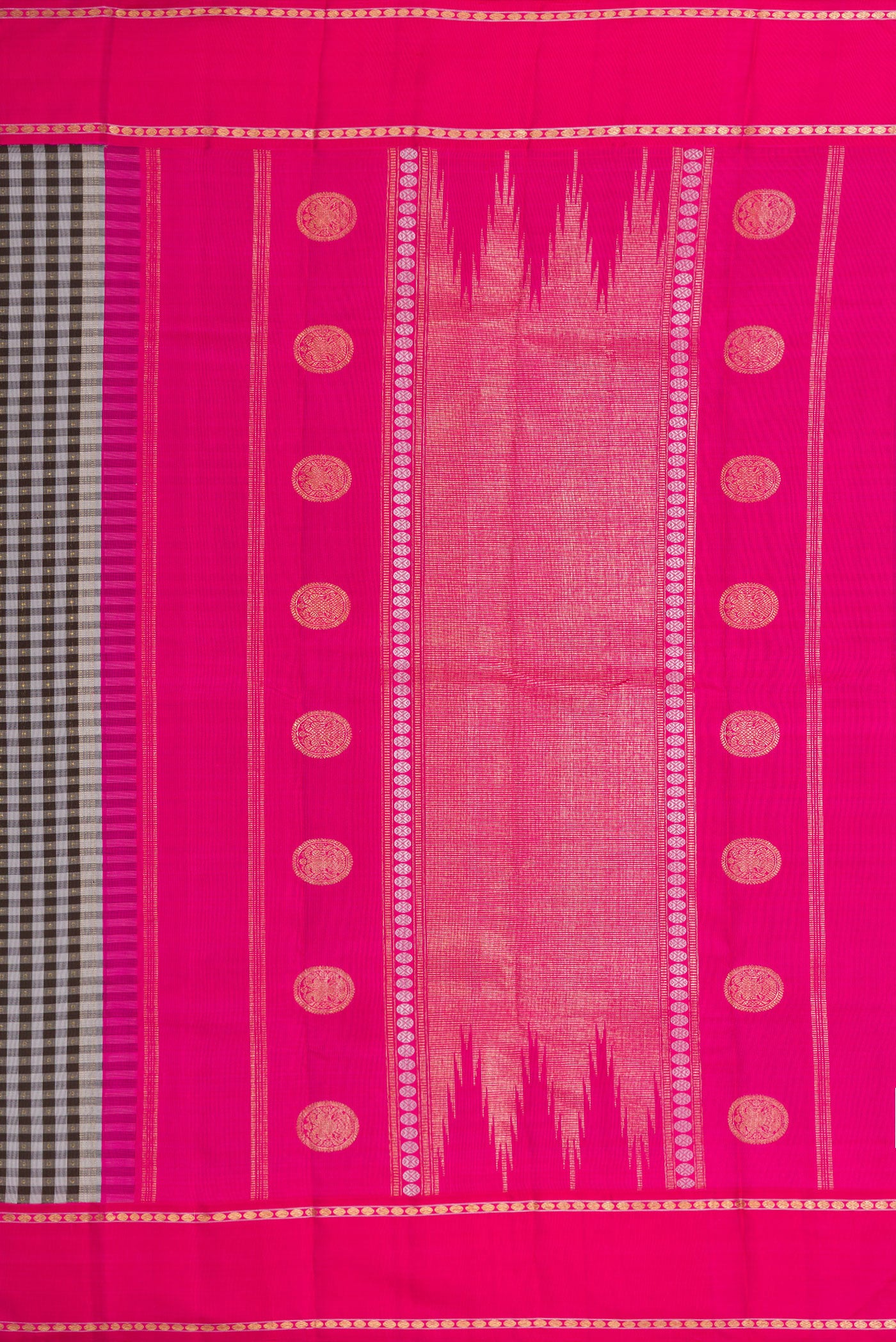 Close up image of the pallu of Pure Silk Pure Zari Grey Dual Tone Kanjivaram Saree with Checked design on the body and Zari Border. 