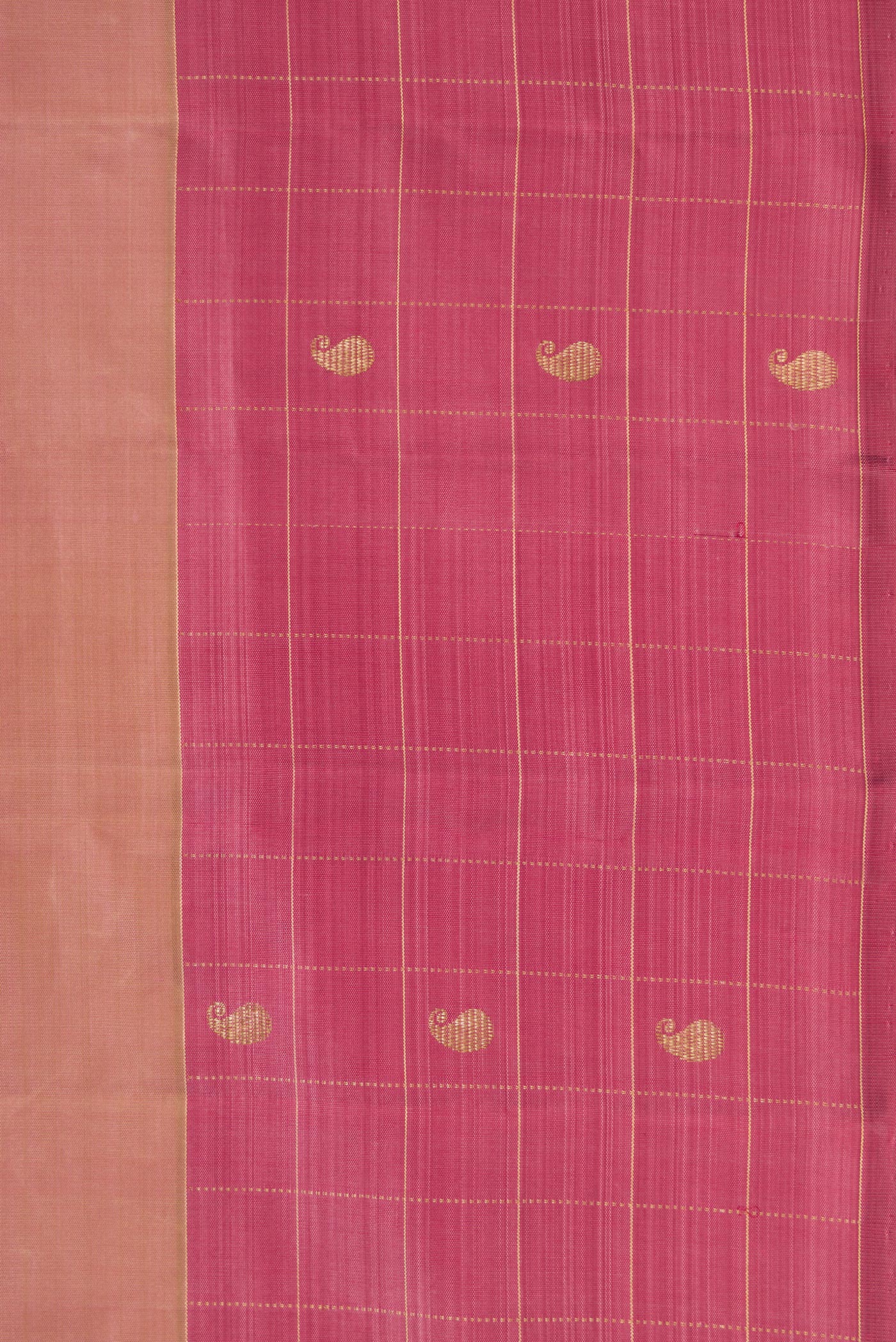 Border image of Pure Silk Pure Zari Rose Gold Dual Tone Kanchipuram Saree with Zari Butta on the body and Zari Border. 