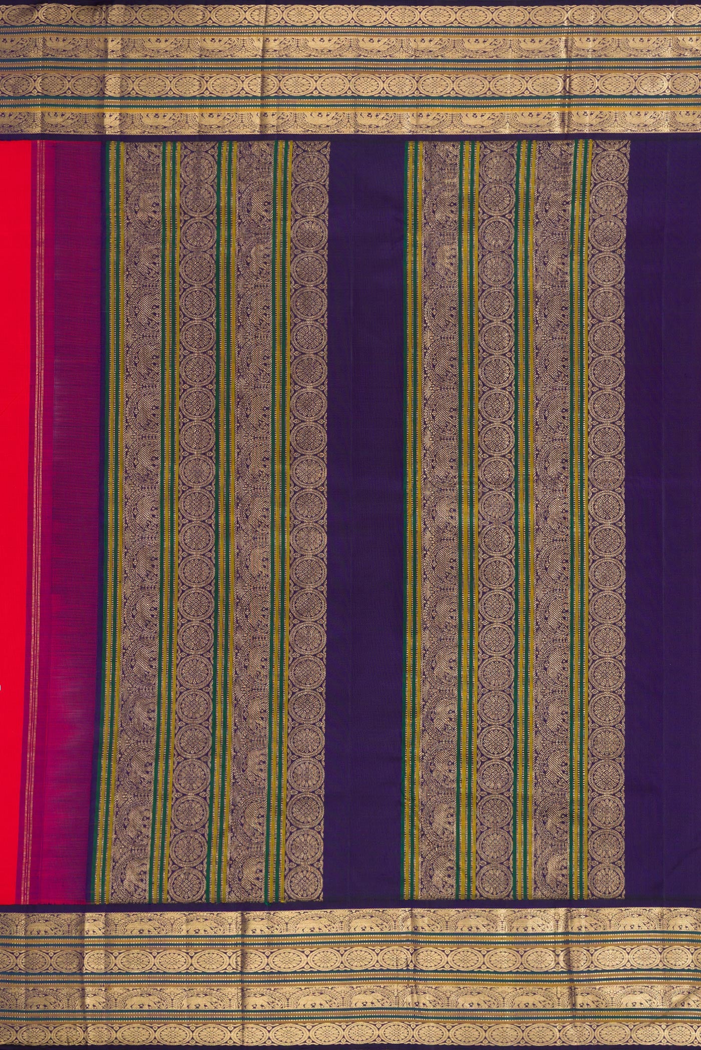 Close up image of the pallu of Red Dual Tone Kanjivaram Silk Saree with Zari Butta on the body and Zari Border. 
