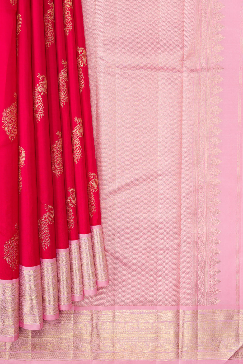 Pleats and pallu of Red Dual Tone Kanjivaram Silk Saree with Zari Butta on the body and Zari Border. 