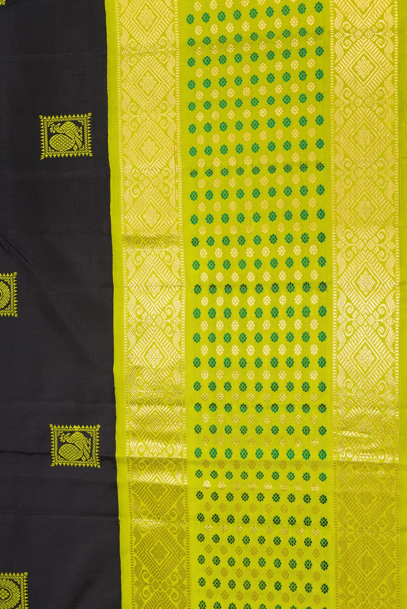 Border image of Black Dual Tone Kanjivaram Silk Saree with Thread Butta on the body and Fancy Border. 