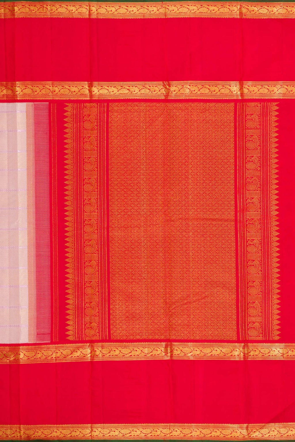 Close up image of the pallu of Pink Dual Tone Kanchipuram Silk Saree with Checked design on the body and Zari Border. 