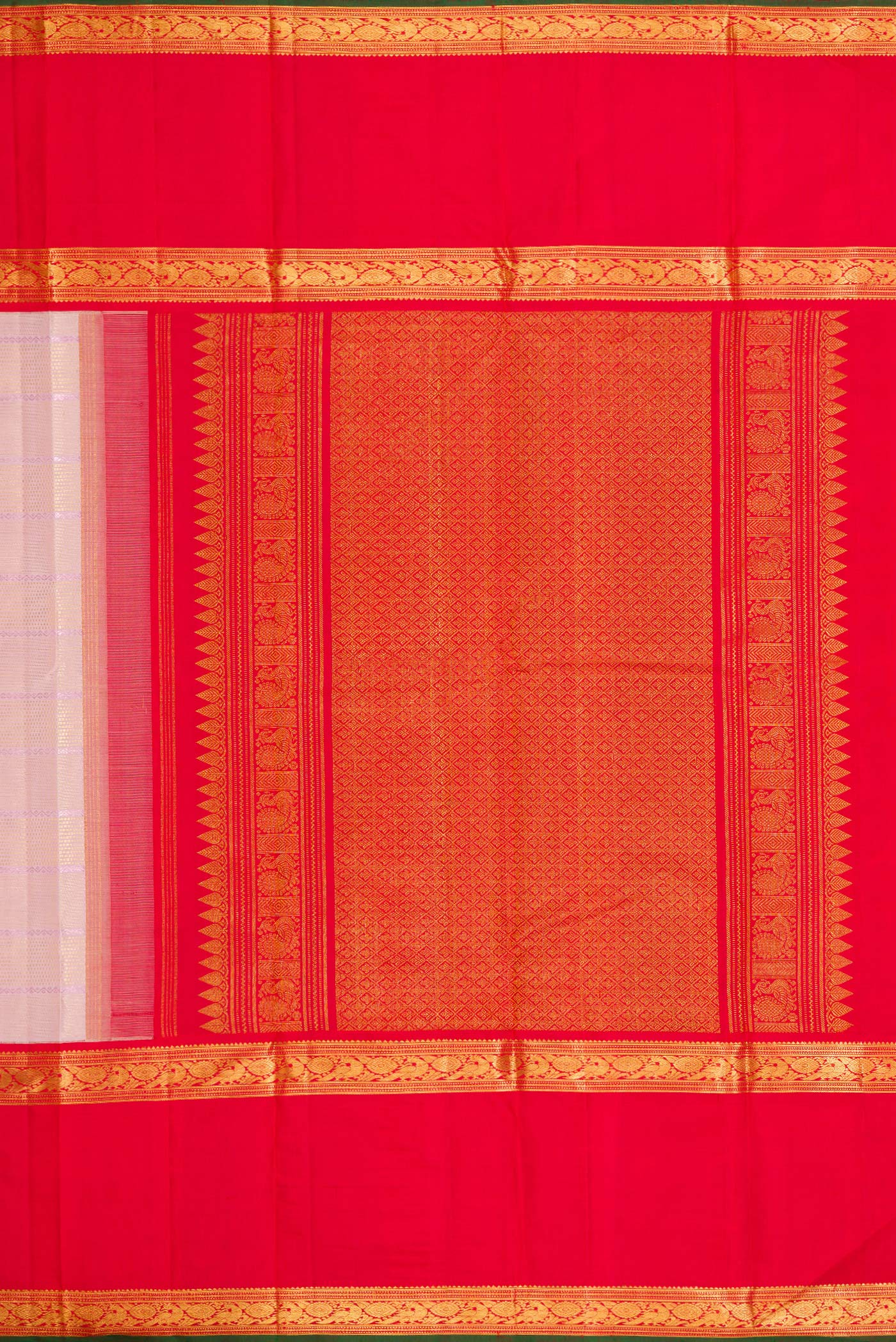 Close up image of the pallu of Pink Dual Tone Kanchipuram Silk Saree with Checked design on the body and Zari Border. 