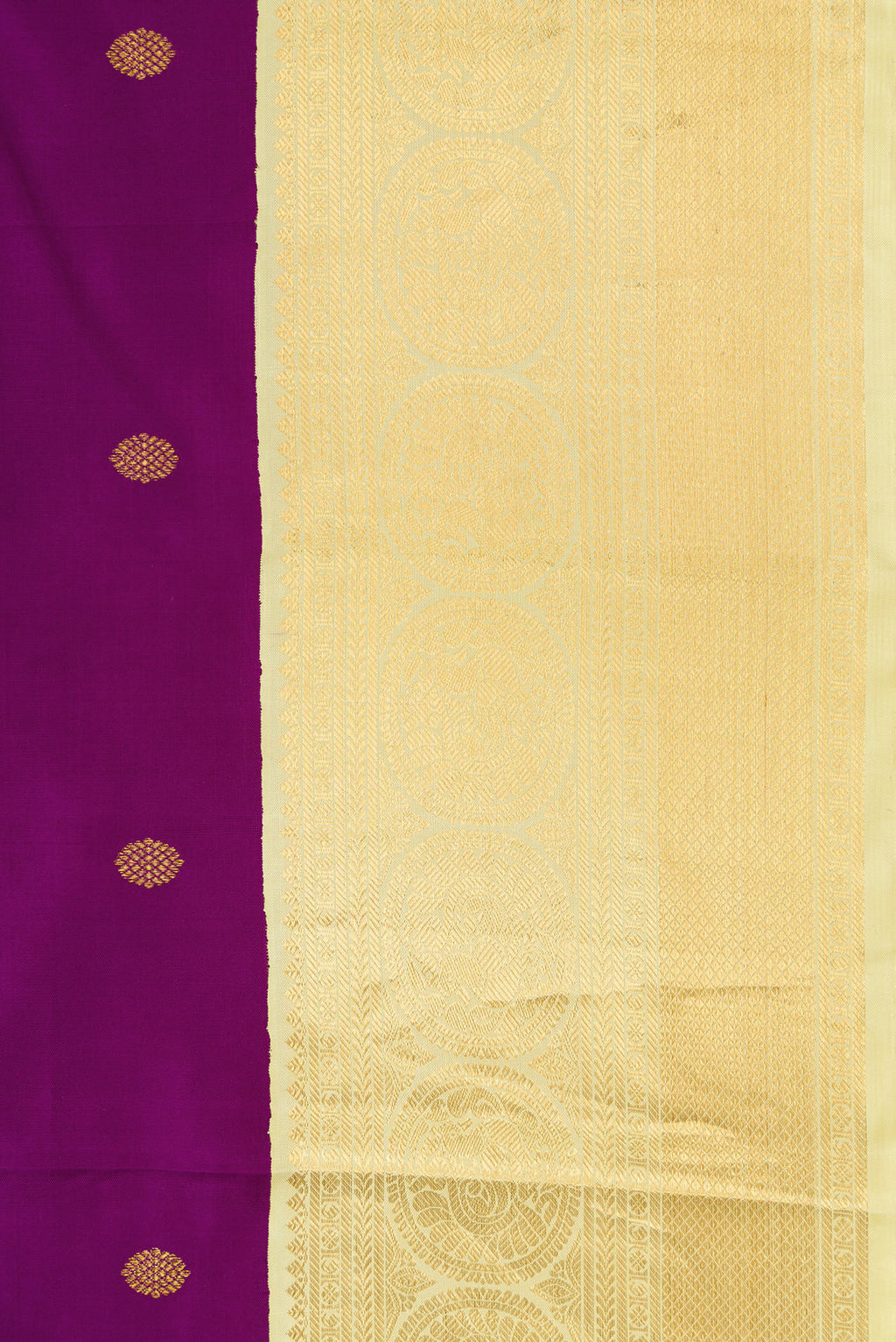 Border image of Purple Dual Tone Kanjivaram Silk Saree with Zari Butta on the body and Zari Border. 