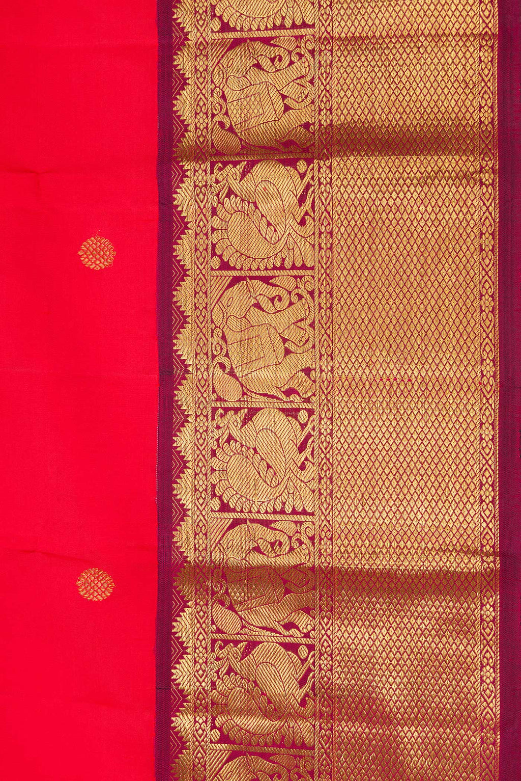 Border image of Red Dual Tone Kanjivaram Silk Saree with Zari Butta on the body and Zari Border. 