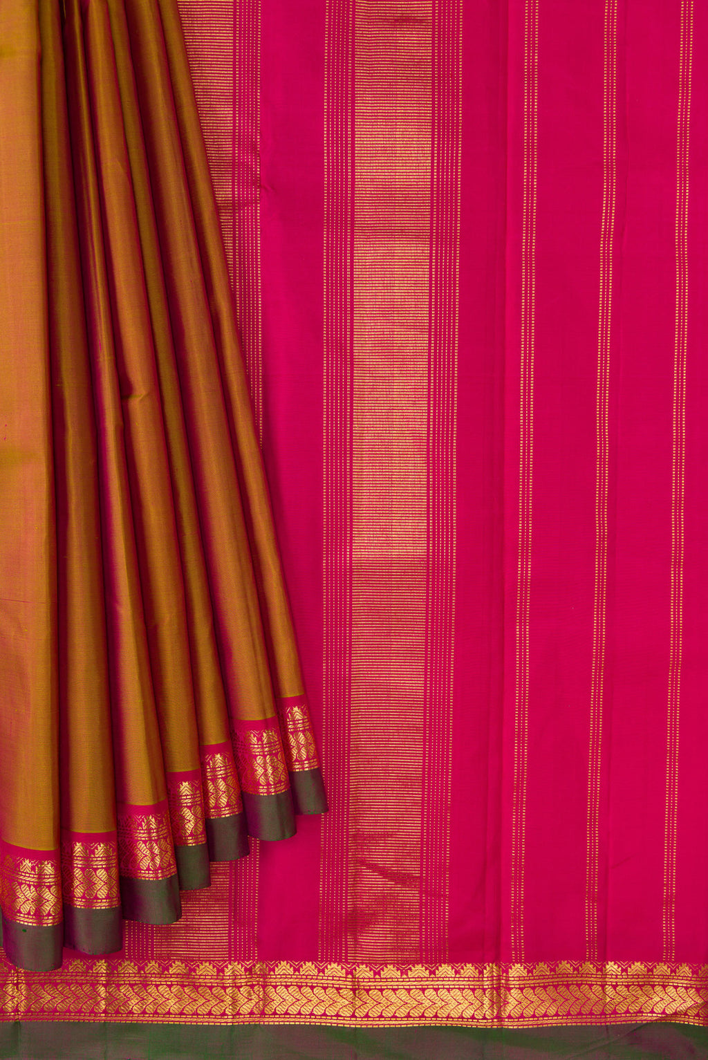 Pleats and pallu of Pure Silk Pure Zari Mehandi Green Dual Tone Kanjivaram Saree with Plain Body and Zari Border. 