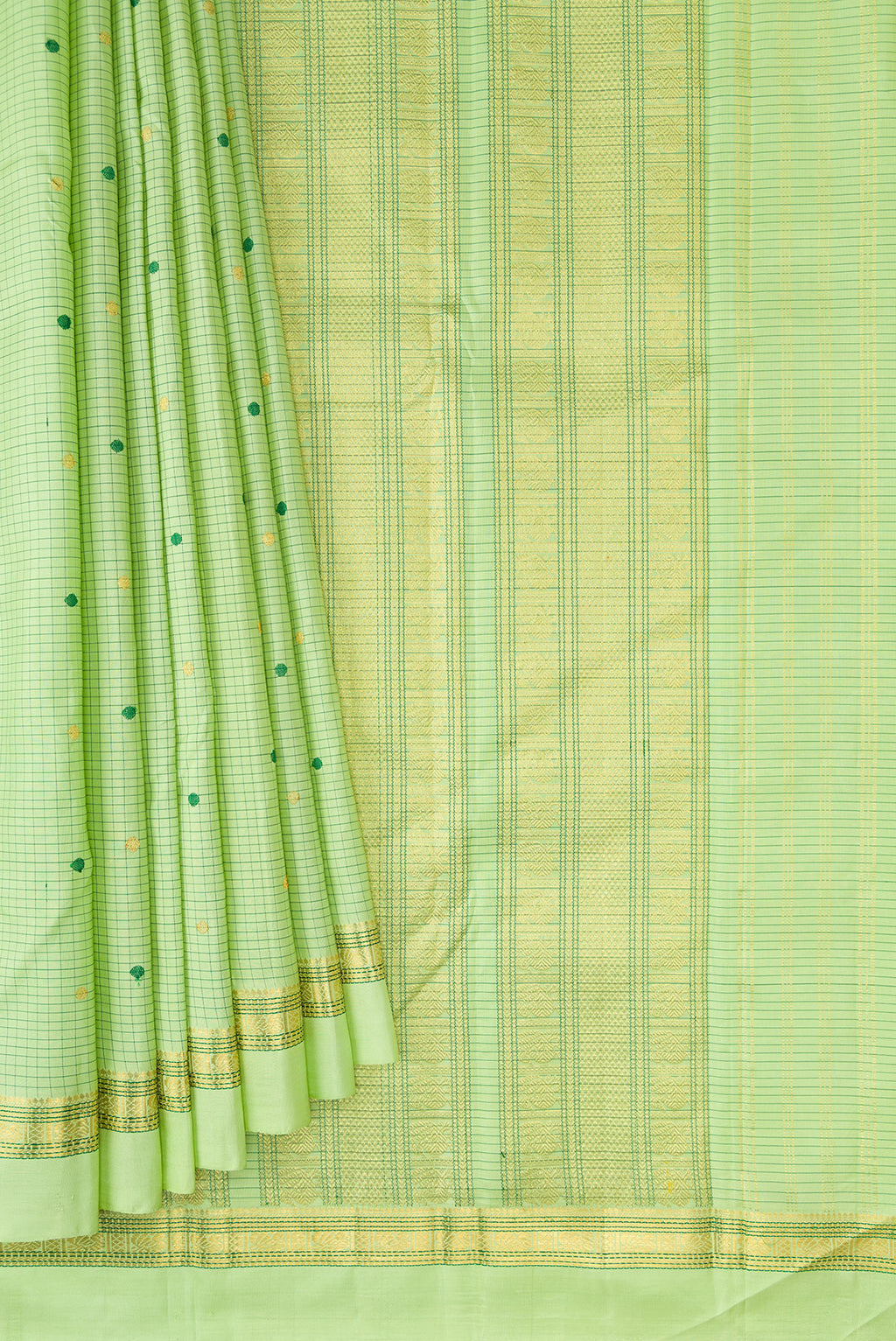 Pleats and pallu of Parrot Green Dual Tone Kanjivaram Silk Saree with Checked design on the body and Zari And Thread Border. 