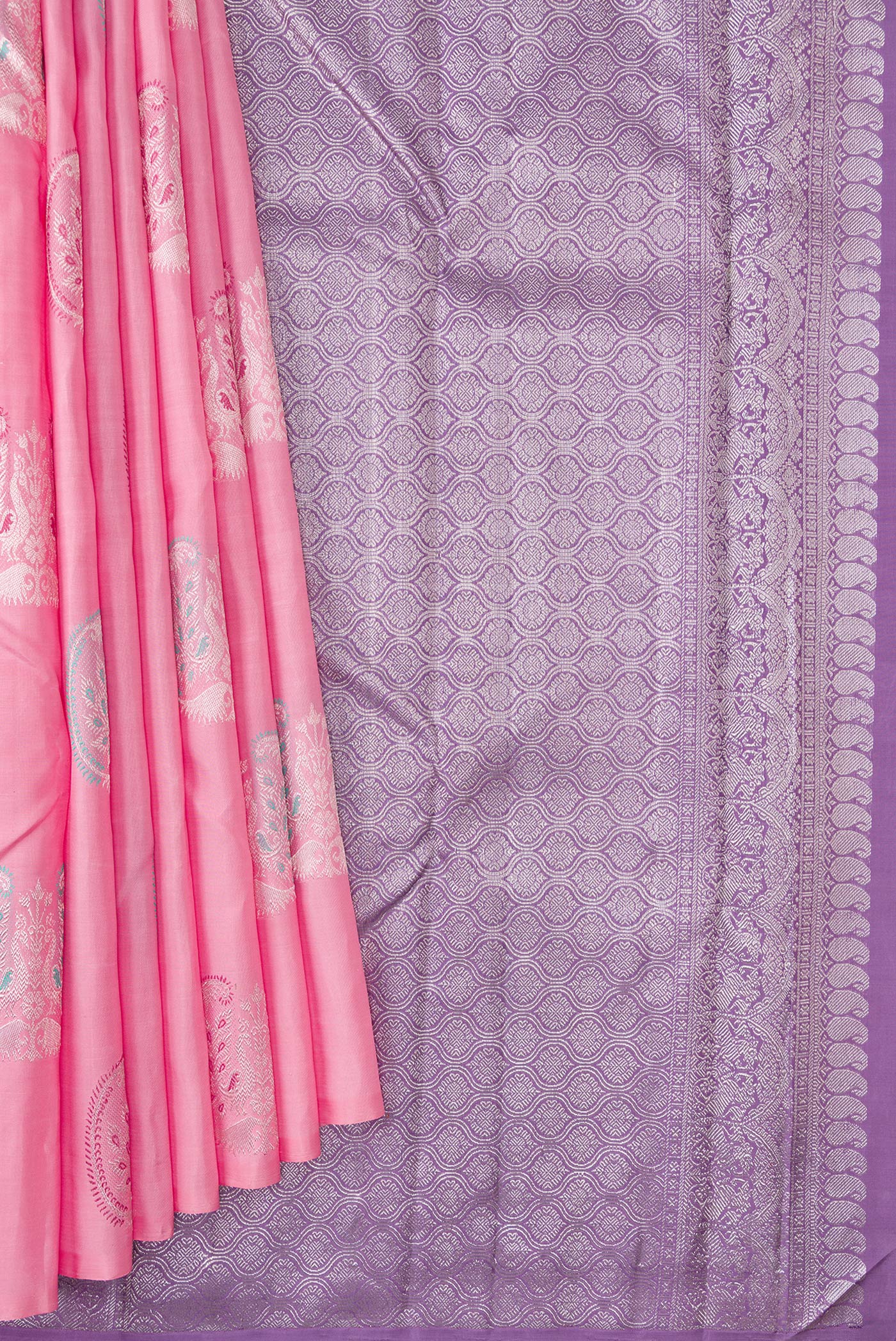 Pleats and pallu of Pink Dual Tone Kanjivaram Silk Saree with Zari And Thread Butta on the body and Without Border. 