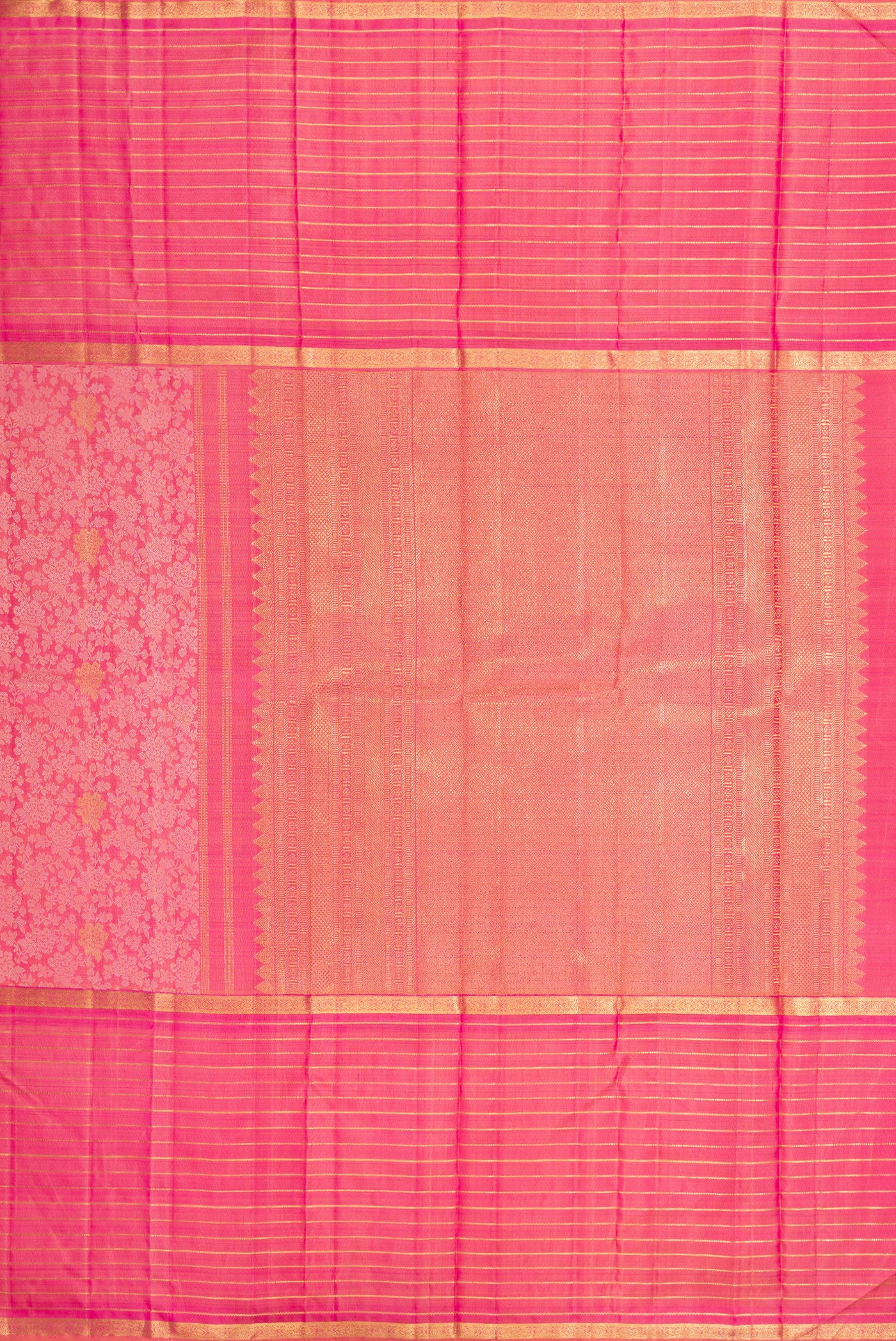 Close up image of the pallu of Pink Dual Tone Kanchipuram Silk Saree with Jacquard With Zari Butta on the body and Zari Border. 