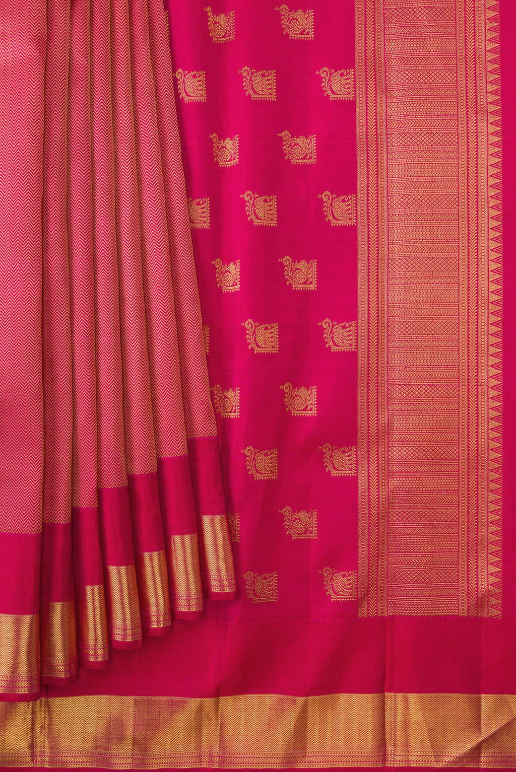 Pleats and pallu of Dark Pink Dual Tone Kanchipuram Silk Saree with Jacquard design on the body and Zari Border. 