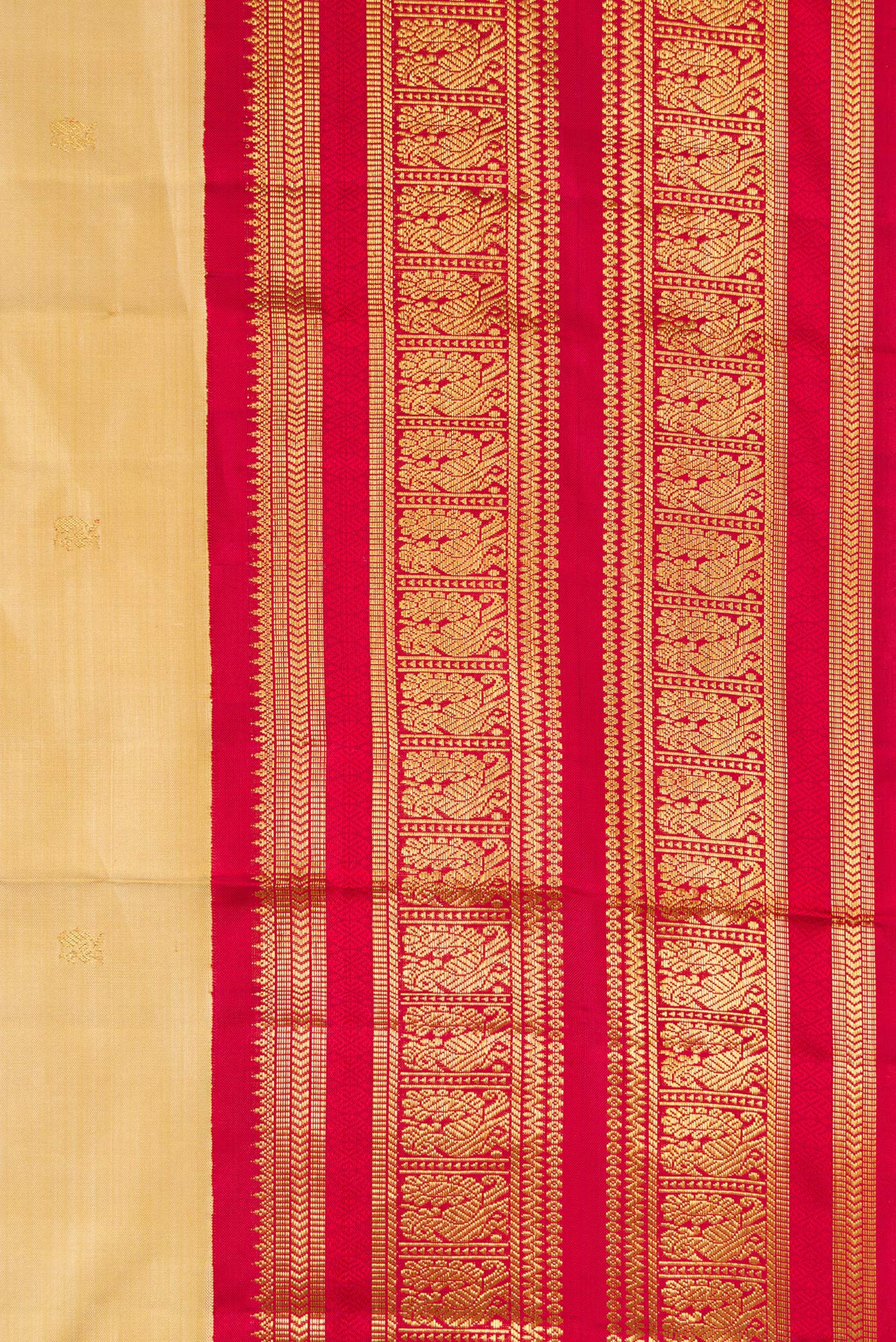 Border image of Dark Beige Dual Tone Kanchipuram Silk Saree with Zari Butta on the body and Zari Border. 