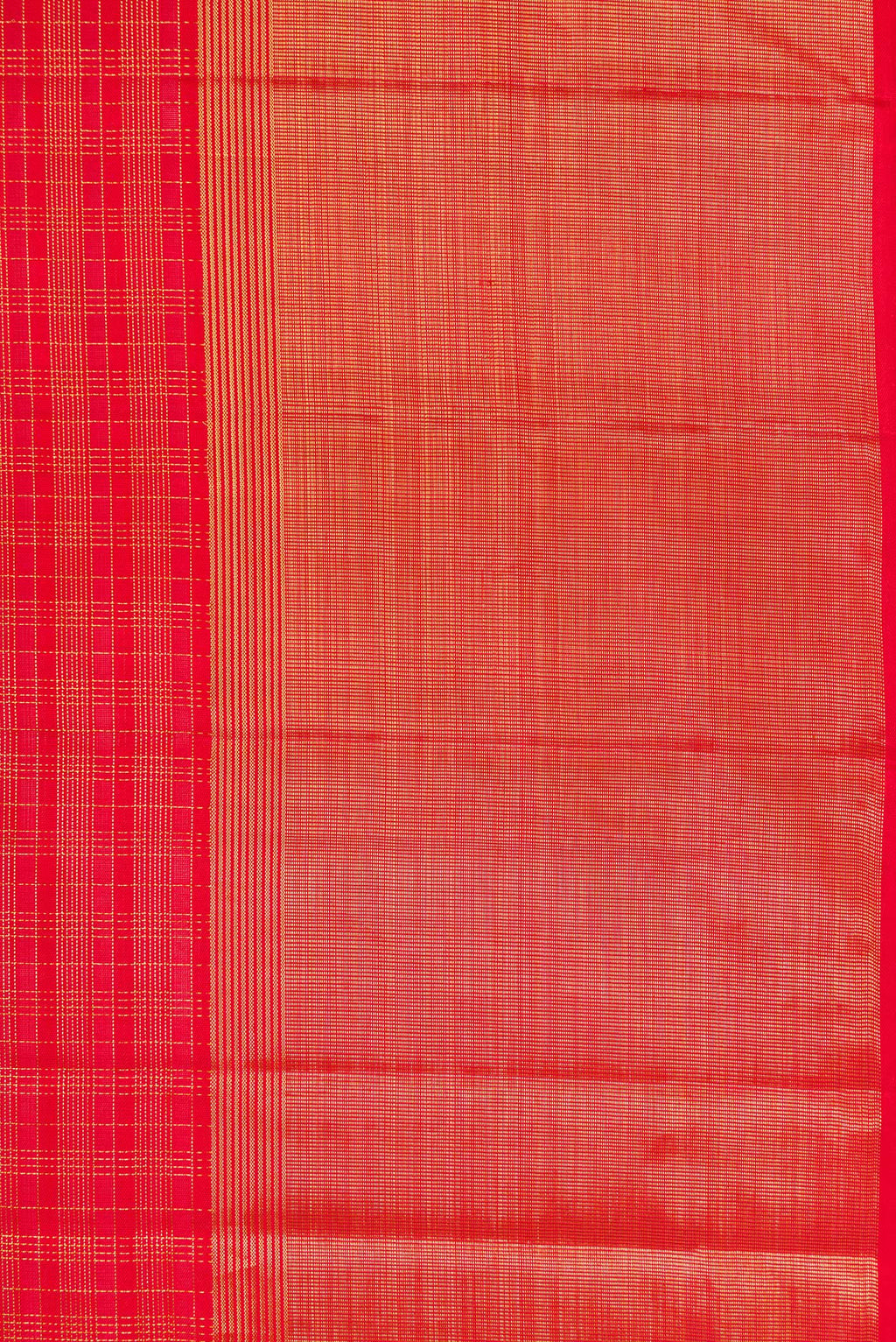 Border image of Red Dual Tone Kanjivaram Silk Saree with Checked design on the body and Zari Border. 
