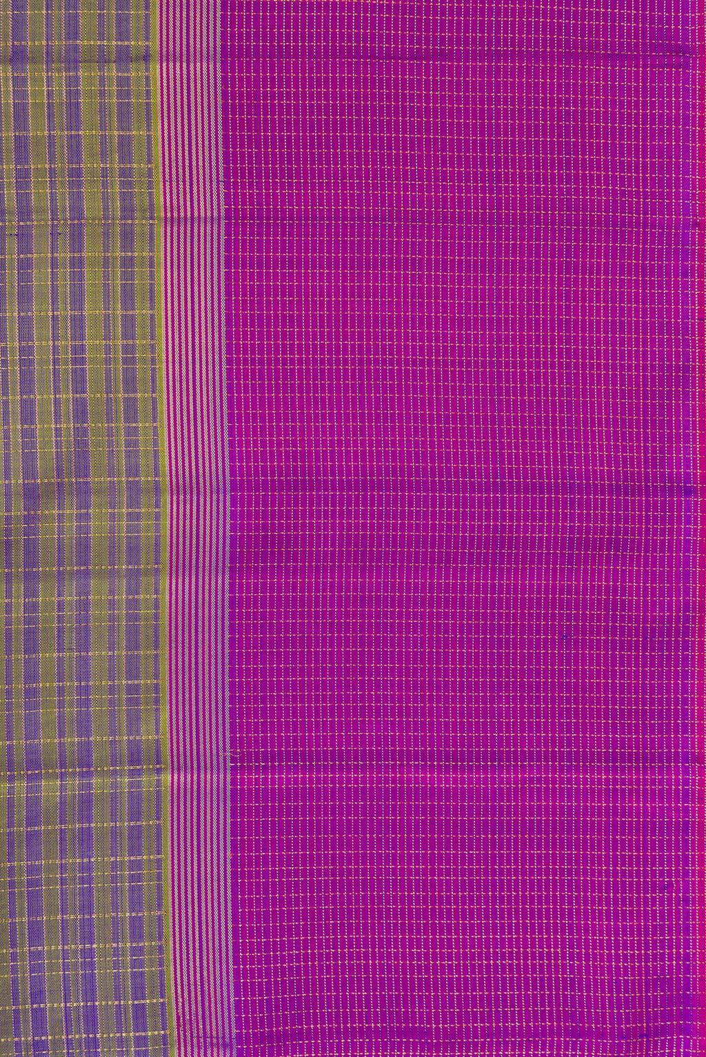 Border image of Blue Dual Tone Kanjivaram Silk Saree with Checked design on the body and Zari Border. 