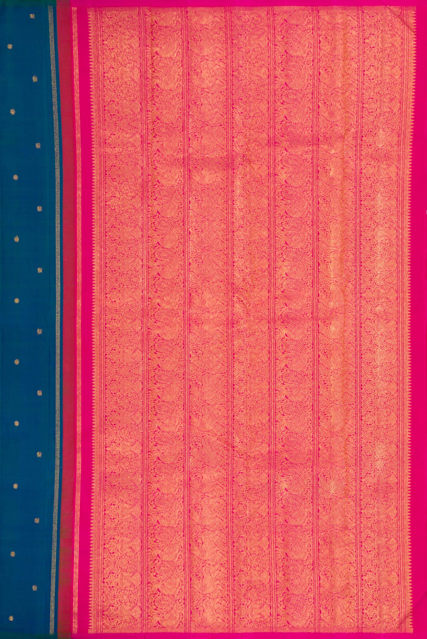 Close up image of the pallu of Peacock Blue Dual Tone Kanjivaram Silk Saree with Zari Butta on the body and Without Border. 