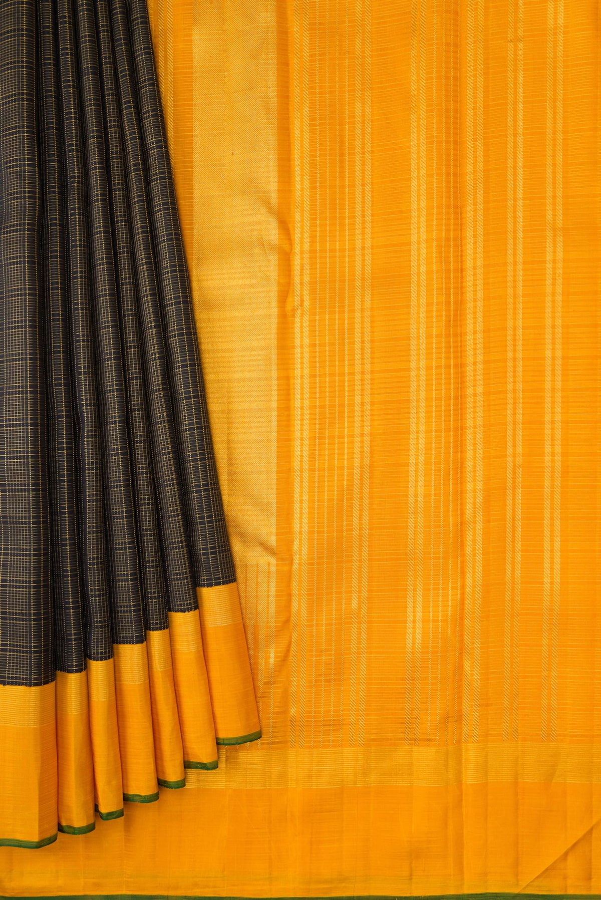 Pleats and pallu of Black Dual Tone Kanjivaram Silk Saree with Checked design on the body and Zari Border. 