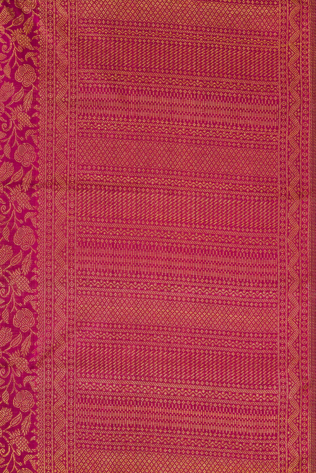 Border image of Purple Dual Tone Kanchipuram Silk Saree with Zari Brocade on the body and Zari Border. 