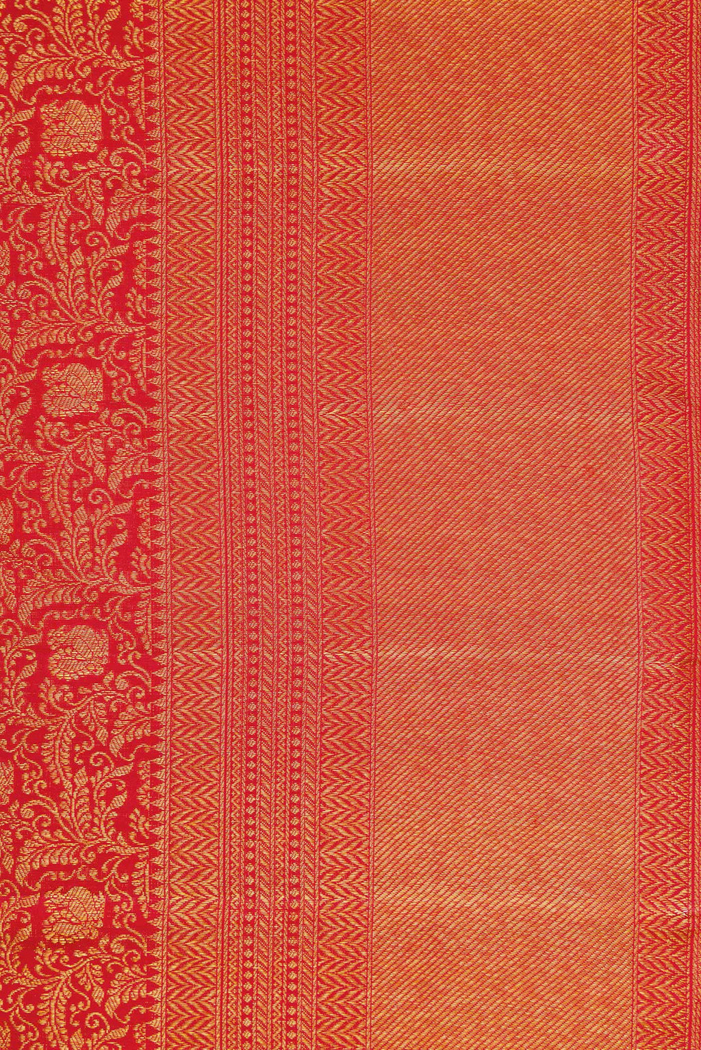 Border image of Red Dual Tone Kanchipuram Silk Saree with Zari Brocade on the body and Zari Border. 