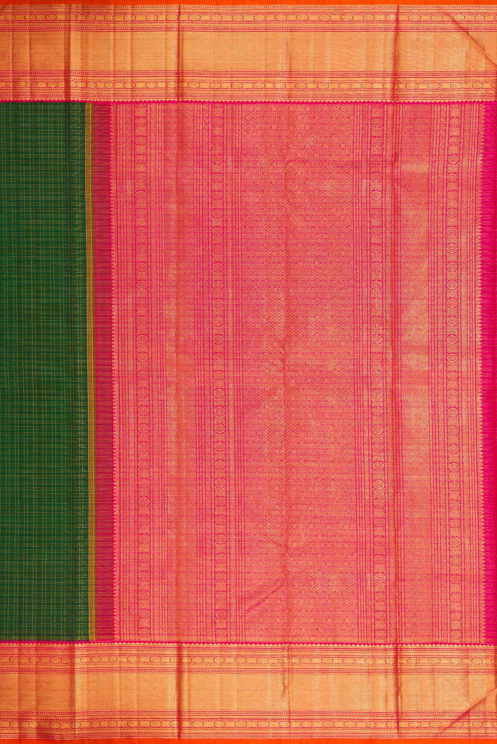Close up image of the pallu of Bottle Green Dual Tone Kanchipuram Silk Saree with Checked design on the body and Zari Border. 