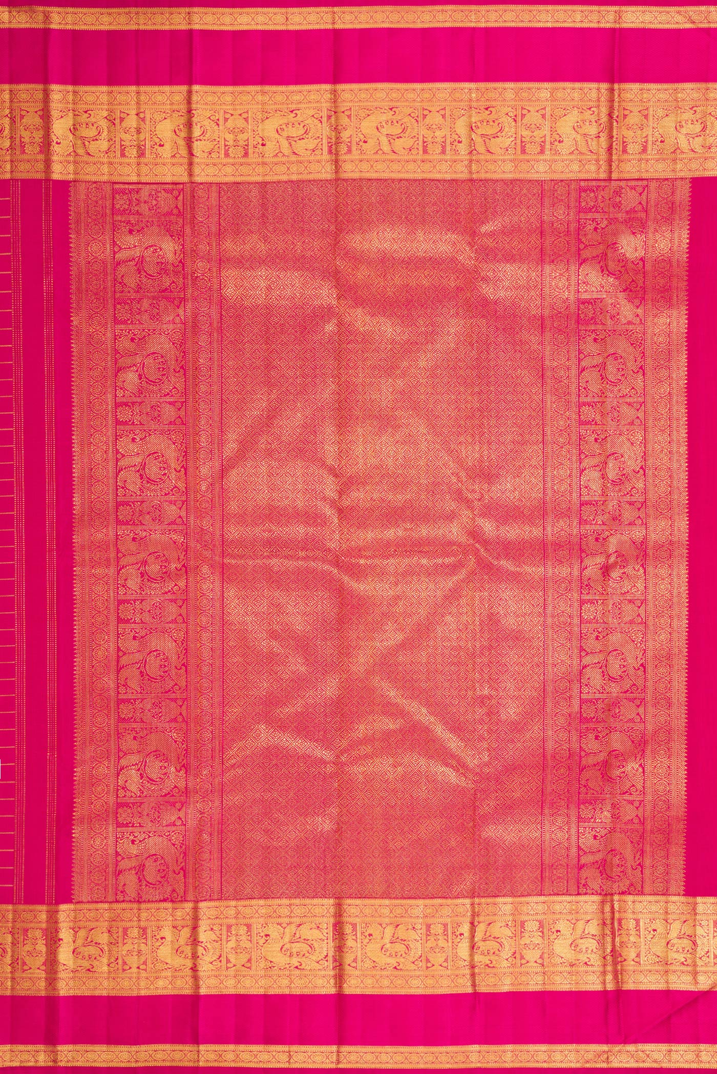 Close up image of the pallu of Pink Dual Tone Kanchipuram Silk Saree with Zari Butta on the body and Zari Border. 