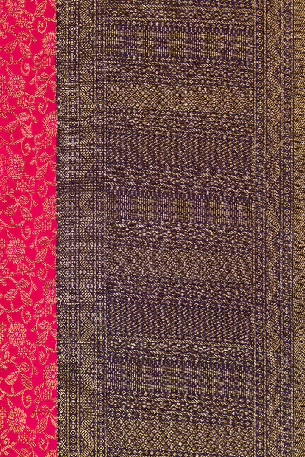Border image of Dark Pink Dual Tone Kanchipuram Silk Saree with Zari Brocade on the body and Zari Border. 