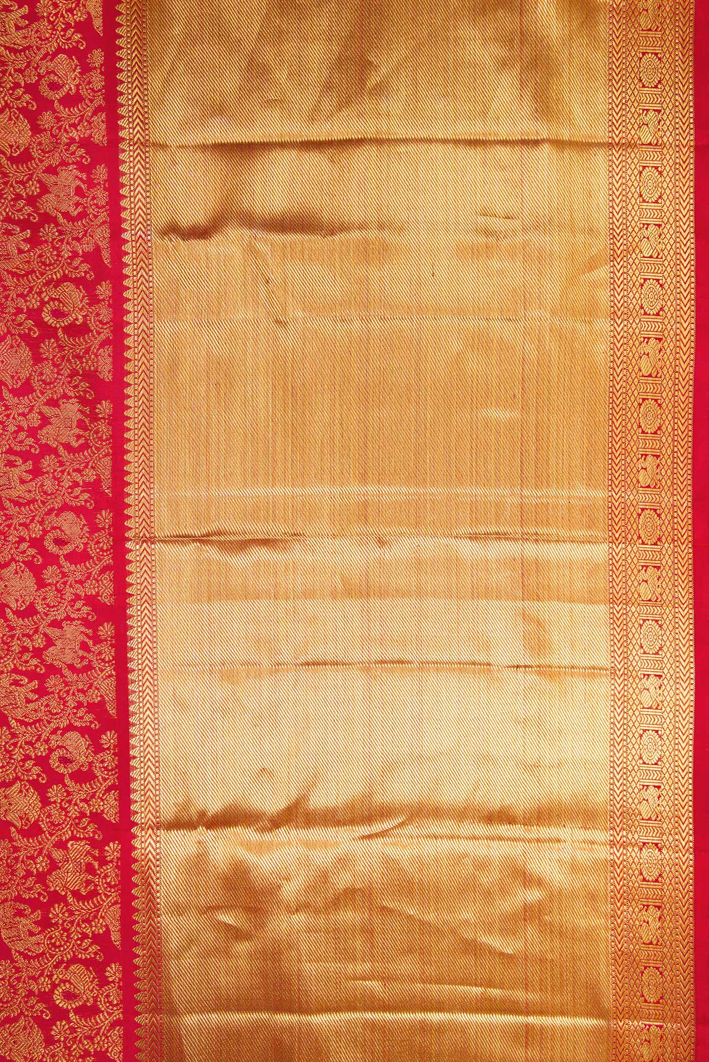 Border image of Red Dual Tone Kanchipuram Silk Saree with Zari Brocade on the body and Zari Border. 
