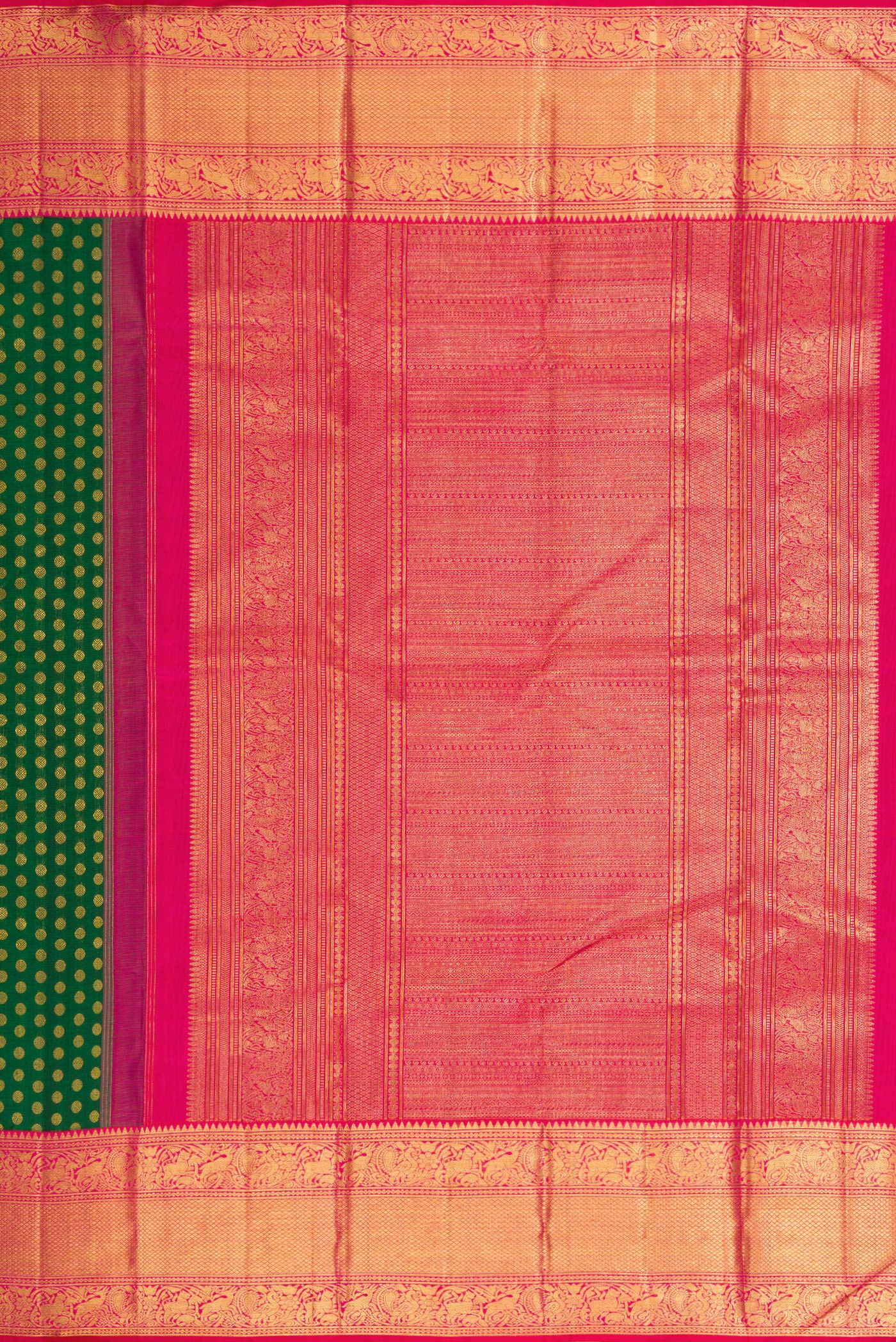 Close up image of the pallu of Green Dual Tone Kanchipuram Silk Saree with Zari Brocade on the body and Zari Border. 