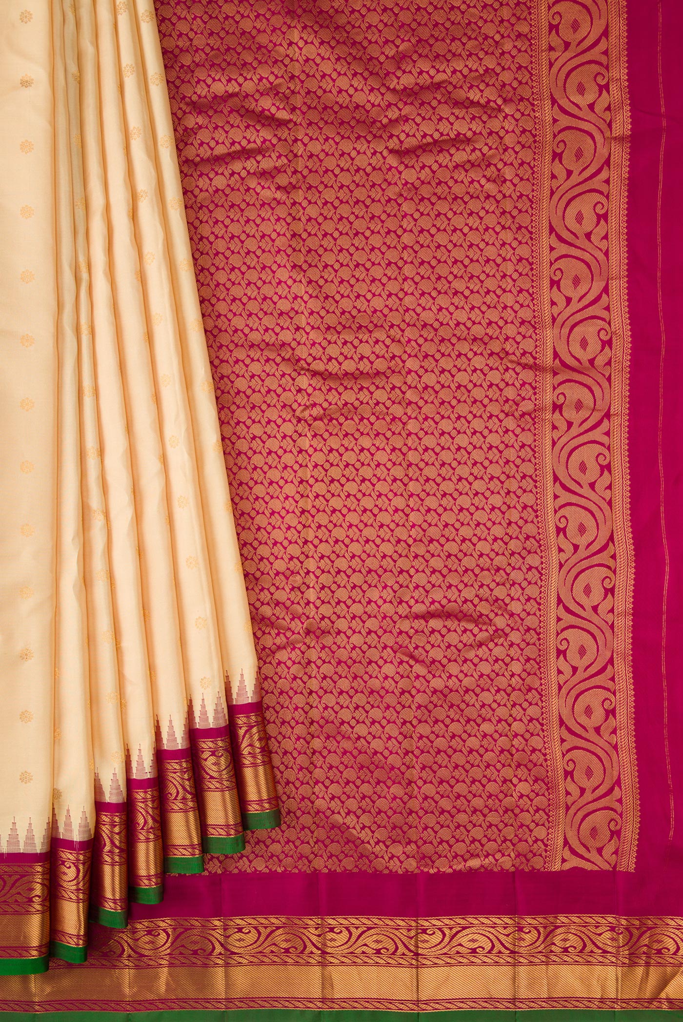 Pleats and pallu of Sandal Dual Tone Gadwal Silk Saree with Zari Butta on the body and Zari Border. 