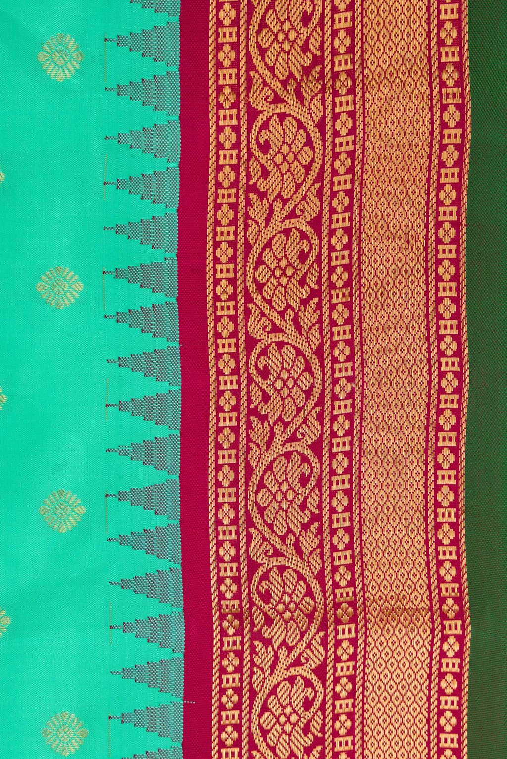 Border image of Sea Green Dual Tone Gadwal Silk Saree with Zari Butta on the body and Zari Border. 