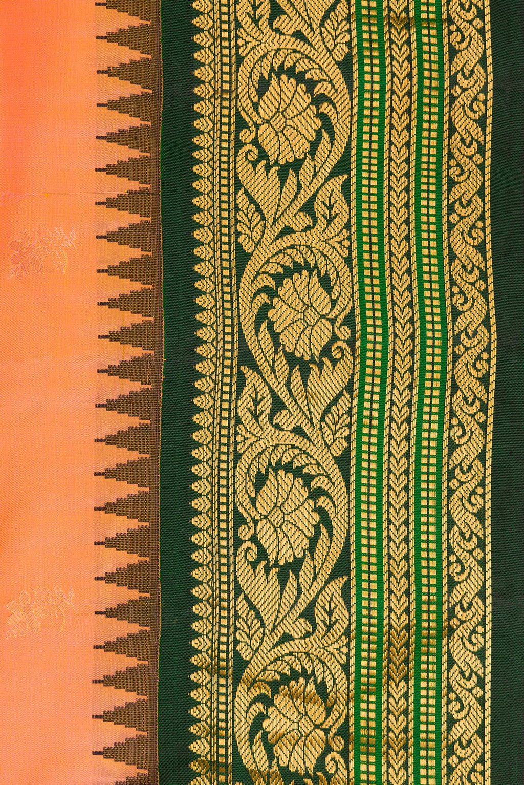Border image of Peach Dual Tone Gadwal Silk Saree with Zari Butta on the body and Zari Border. 