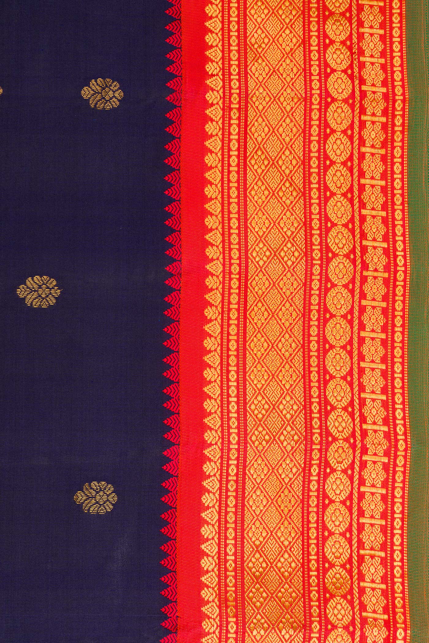 Border image of Navy Blue Dual Tone Gadwal Silk Saree with Zari Butta on the body and Zari Border. 