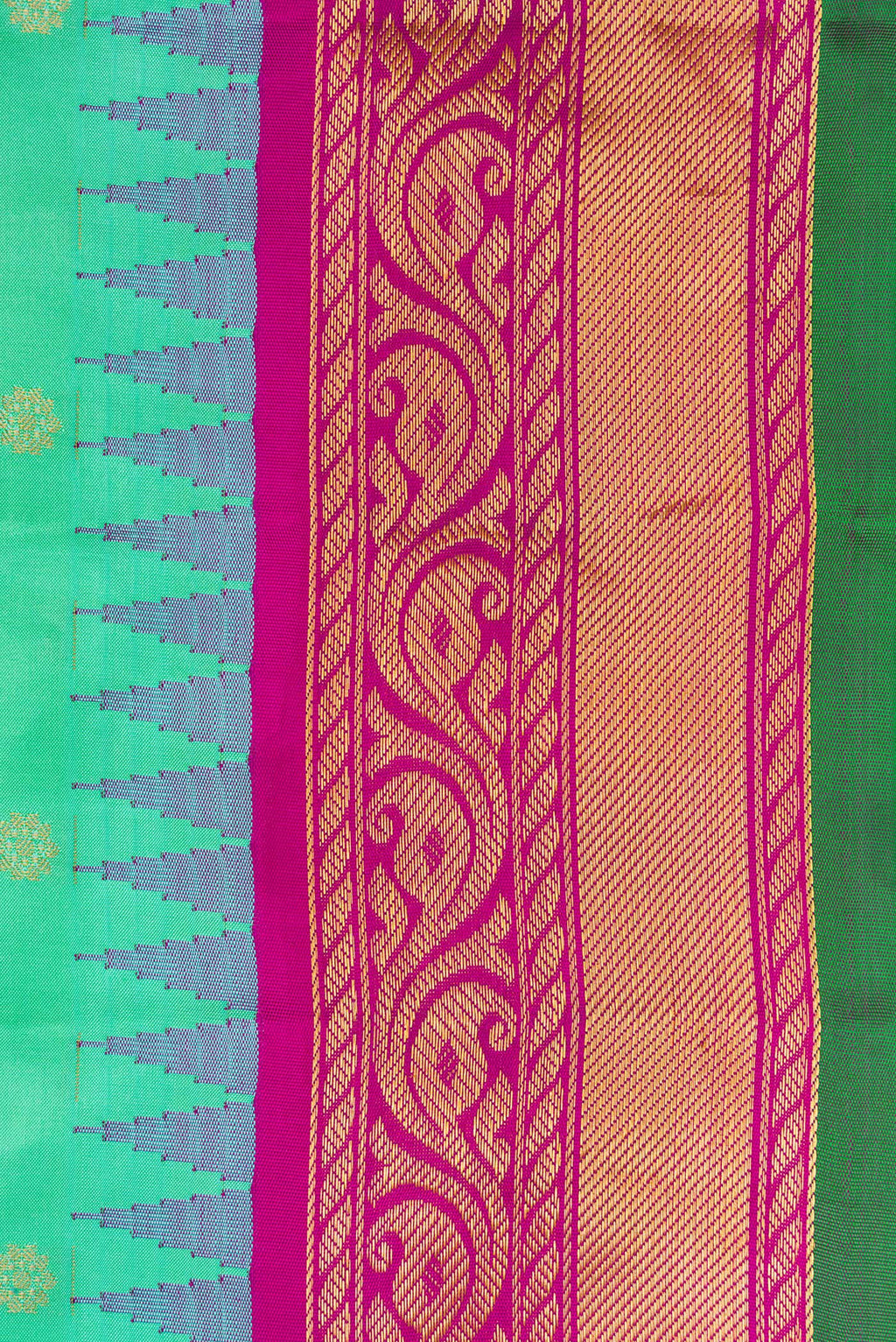 Border image of Sea Green Dual Tone Gadwal Silk Saree with Zari Butta on the body and Zari Border. 