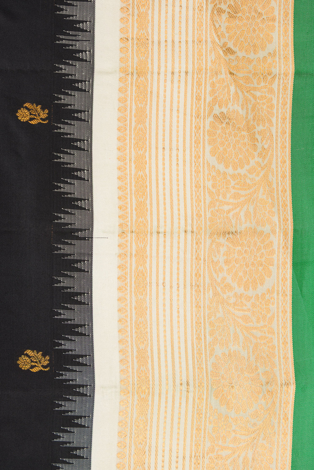 Border image of Black Dual Tone Gadwal Silk Saree with Zari Butta on the body and Zari Border. 