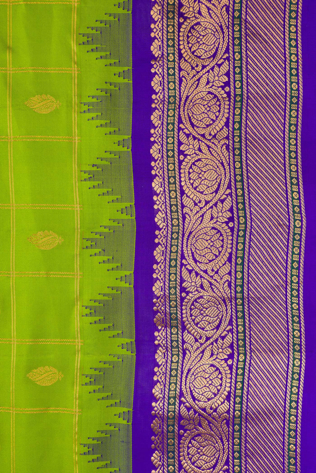 Border image of Parrot Green Dual Tone Gadwal Silk Saree with Checked design on the body and Temple Border. 