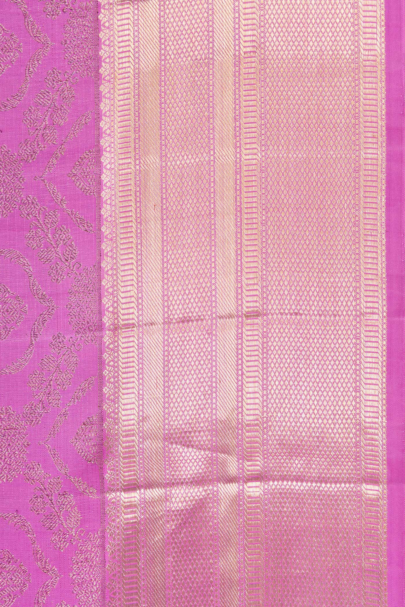 Border image of Lavender Dual Tone Kanchipuram Silk Saree with Zari Brocade on the body and Zari Border. 