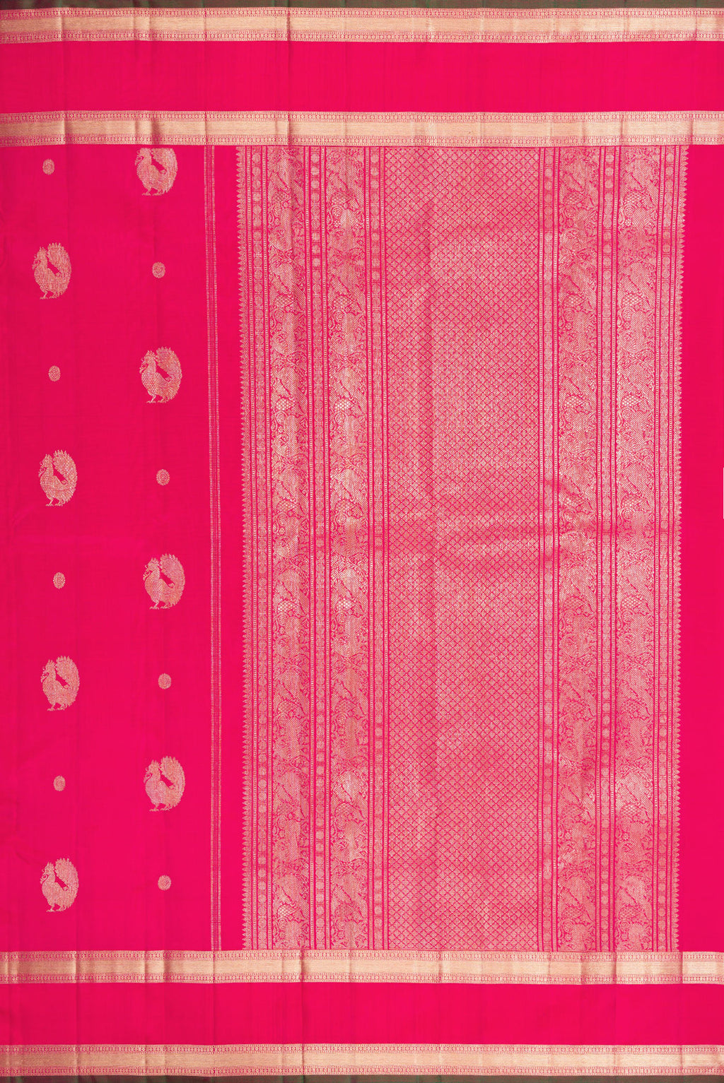 Close up image of the pallu of Pink Dual Tone Kanjivaram Silk Saree with Zari Butta on the body and Zari Border. 