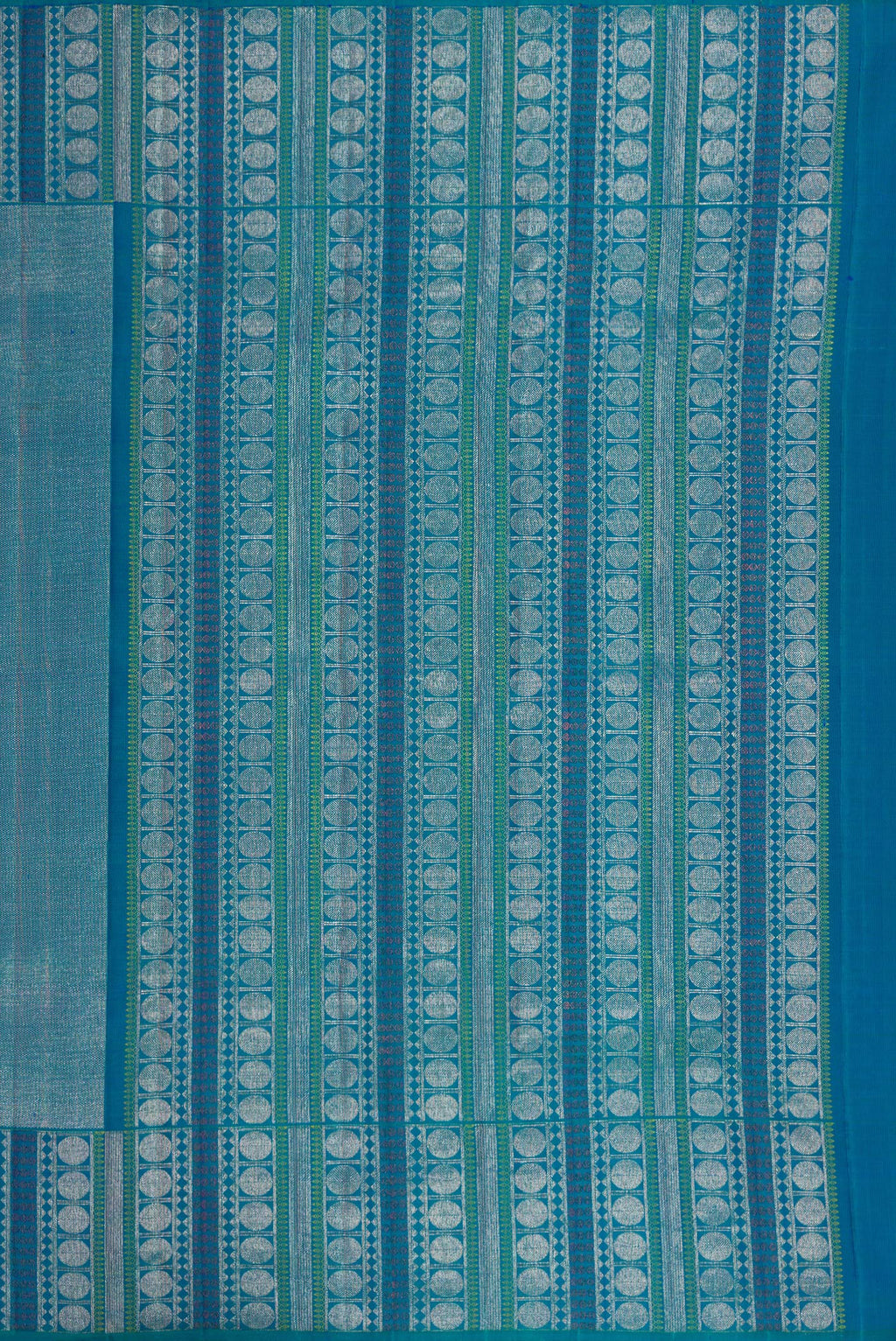 Close up image of the pallu of Peacock Blue Dual Tone Kanchipuram Silk Saree with Zari Brocade on the body and Fancy Border. 