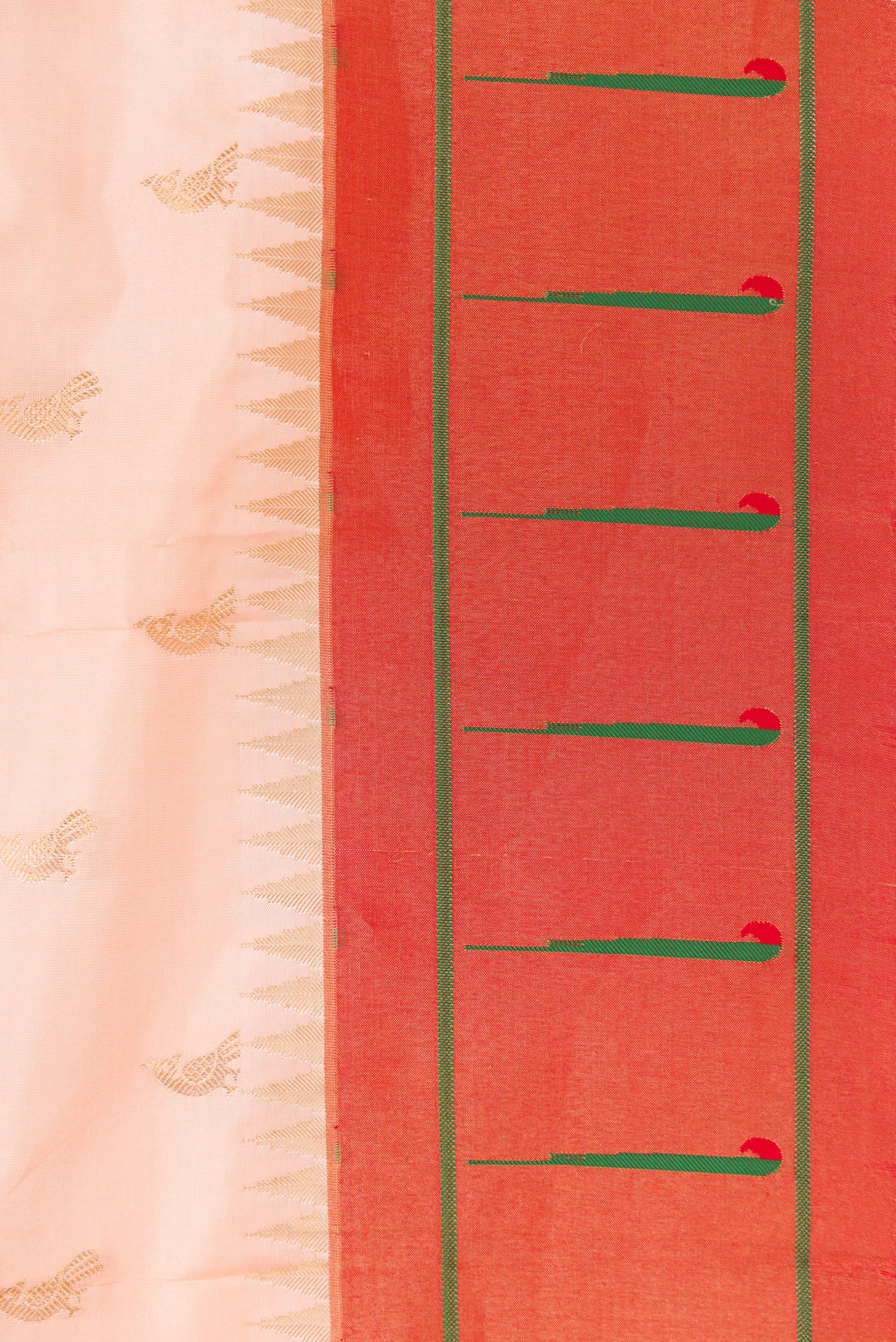 Border image of Peach Dual Tone Paithani Silk Saree with Zari Butta on the body and Paithani Border. 