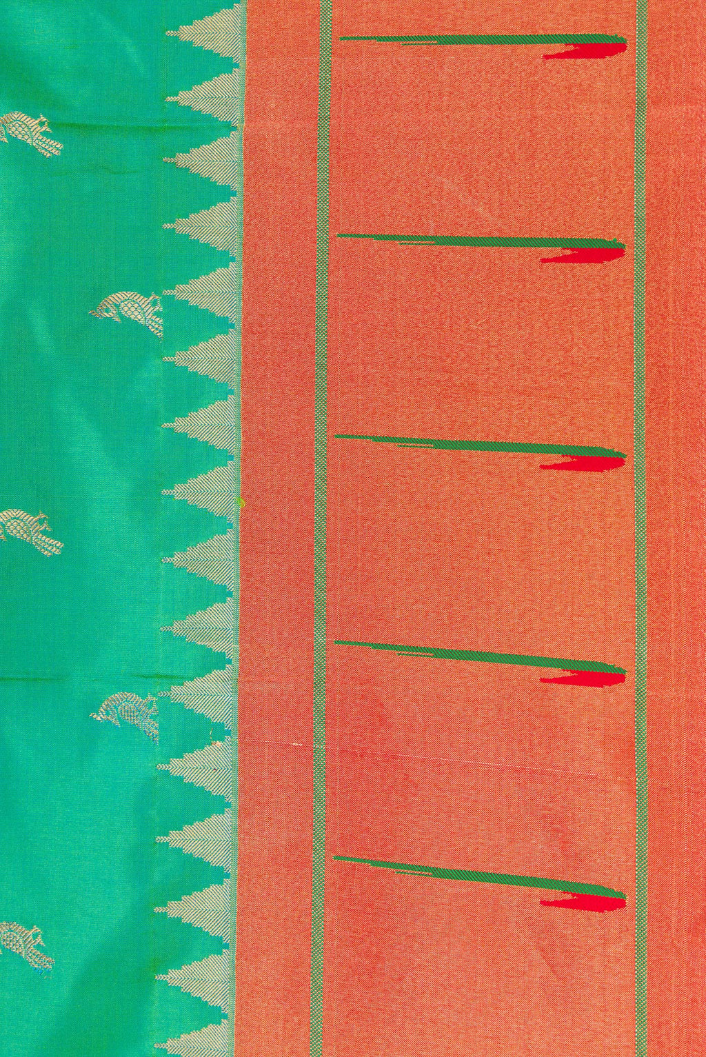 Border image of Green Dual Tone Paithani Silk Saree with Zari Butta on the body and Paithani Border. 